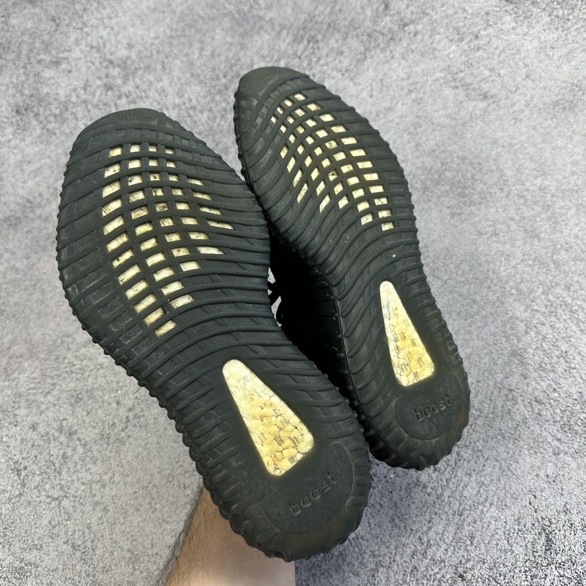 Adidas × Kanye West Adidas Yeezy Boost 350 V2 Core Black Red ( BY9612 ) US 7 Size US 7 / EU 40 - 5 Thumbnail