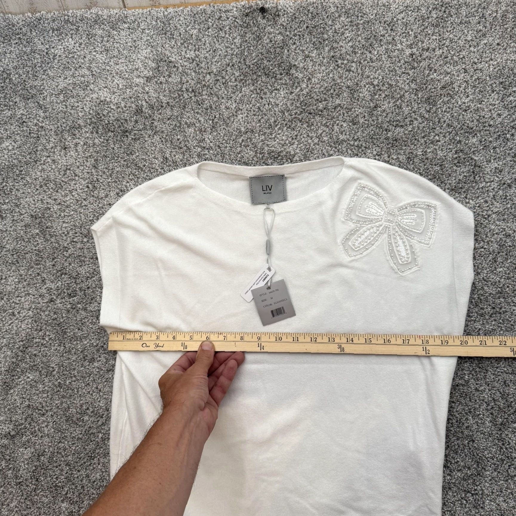Vintage LIV Milano Blouse Shirt Women Medium Eggshell White Christmas Bow Beaded Embellished Crew Neck Short Sleeve Feminine Relaxed Vintage No Size M / US 6-8 / IT 42-44 - 5 Thumbnail