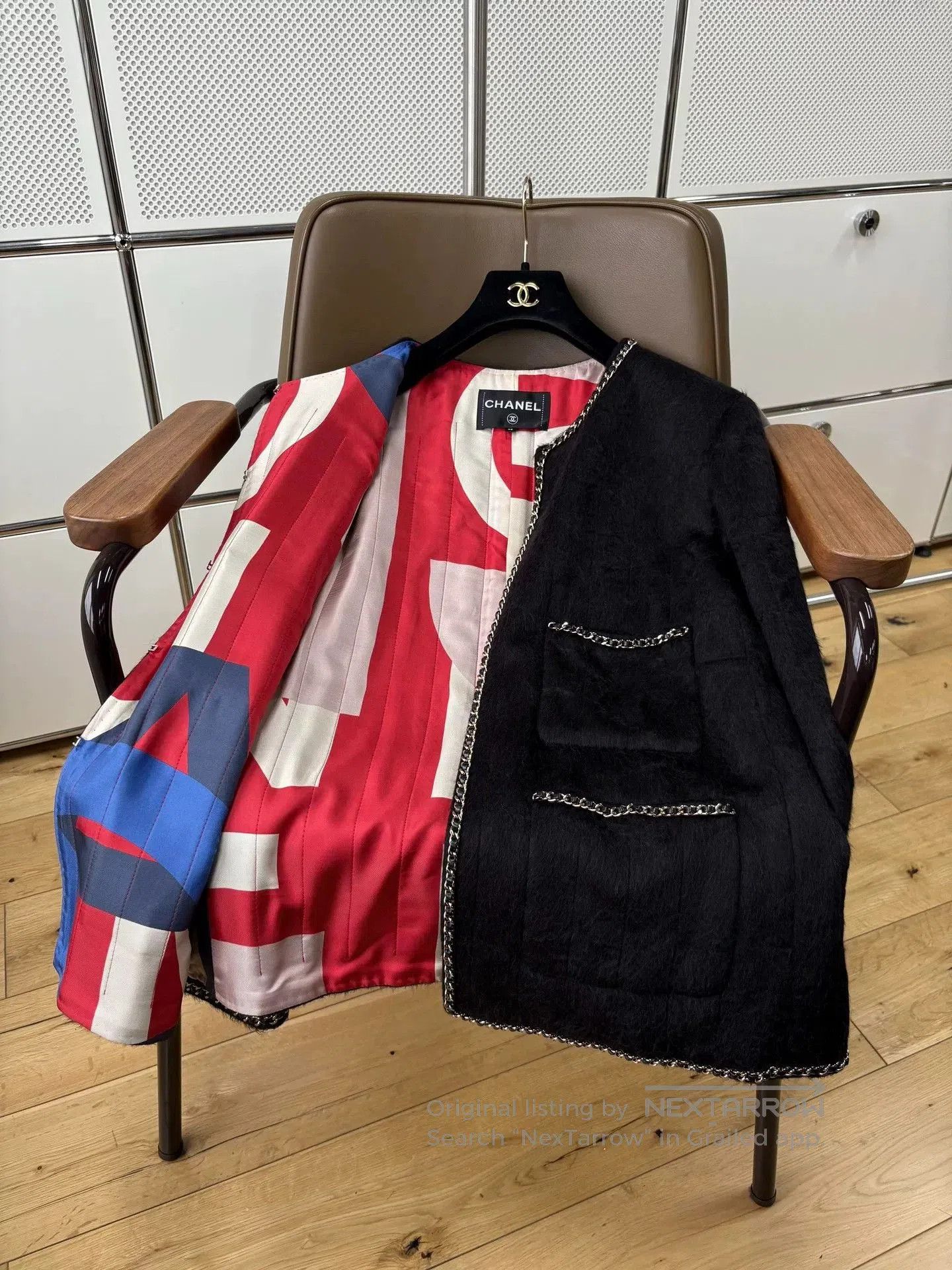 Chanel Classic Chanel Black Wool Blend Jacket. Size US S / EU 44-46 / 1 - 3 Thumbnail