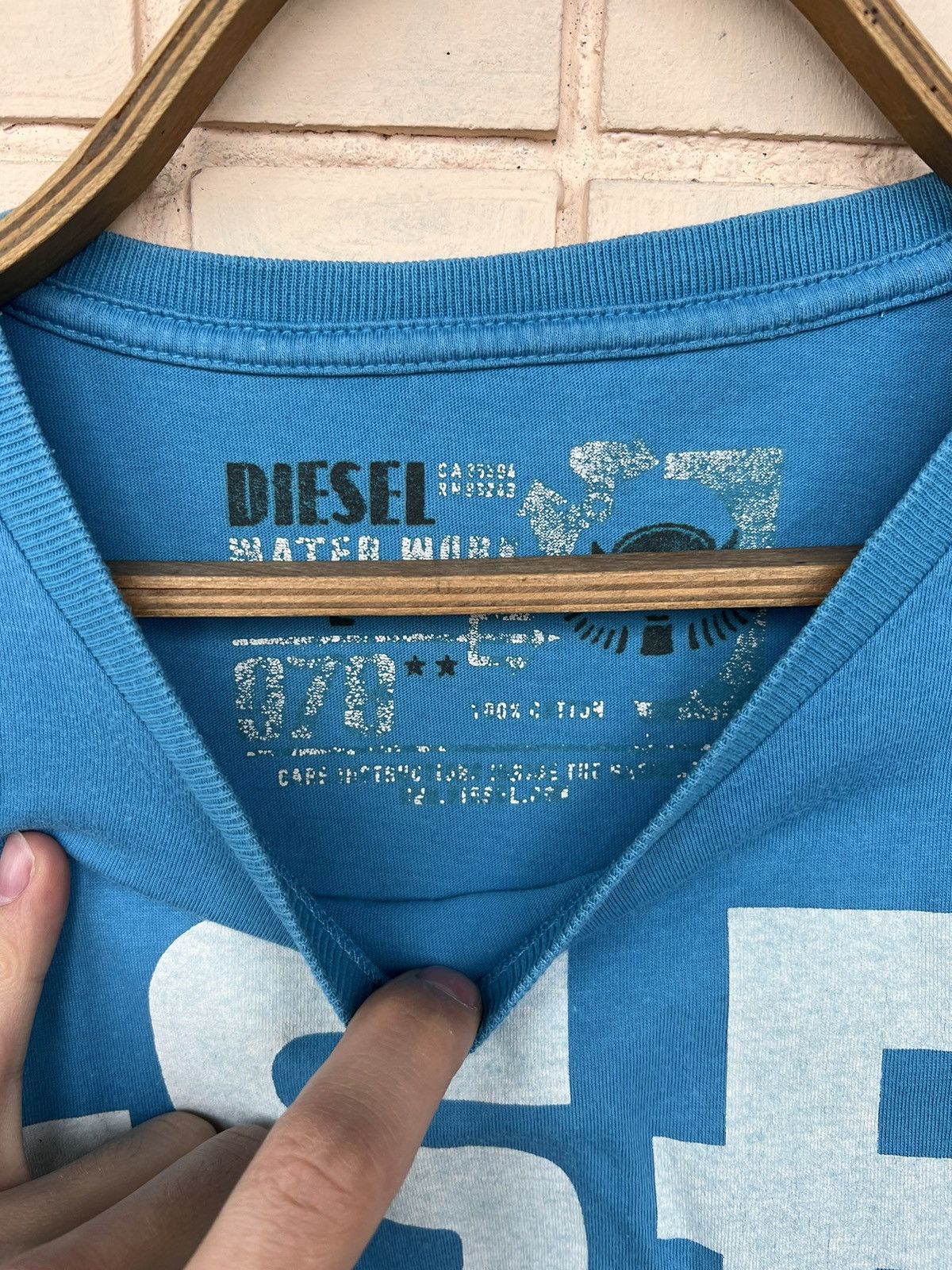 Diesel Diesel vintage y2k T shirt 90s Size US S / EU 44-46 / 1 - 5 Thumbnail