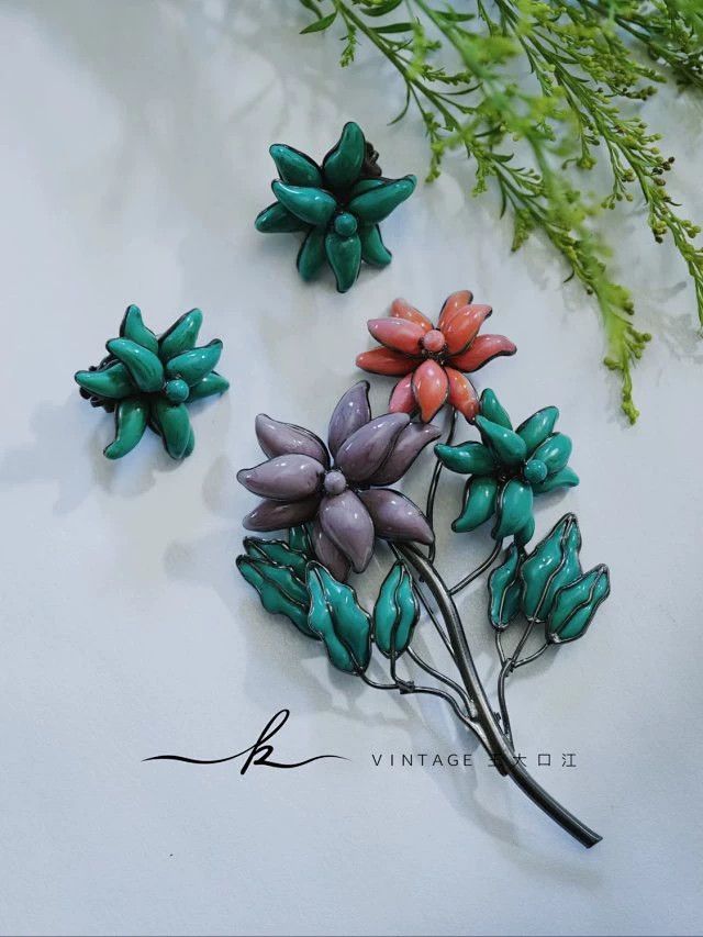 Other Histoire de Verre Vintage Glass Brooch & Clip-On Earrings Size ONE SIZE - 2 Thumbnail