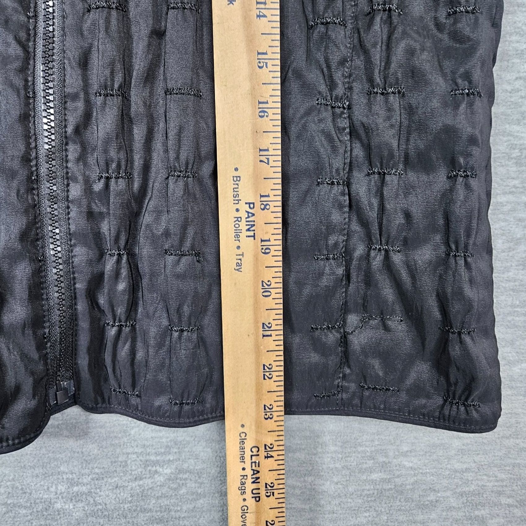 Vintage Mycra Pac Women's Vest Full Zip Embroidered Black L Sportswear Outdoor Casual Front Zip Vest Size L / US 10 / IT 46 - 8 Thumbnail