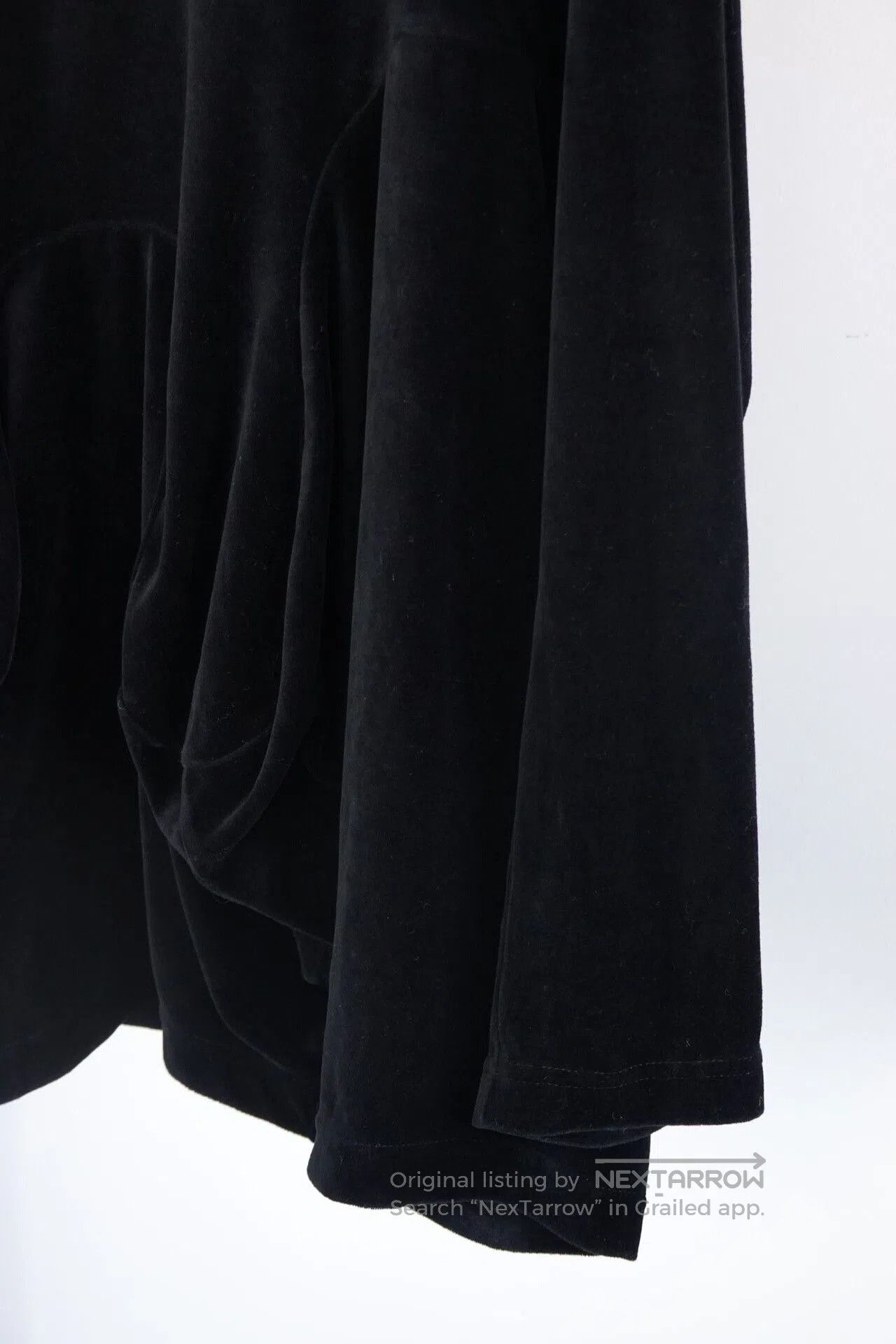 CDG by Comme des Garcons Black Velvet Volume Structure Top. Size S / US 4 / IT 40 - 7 Thumbnail