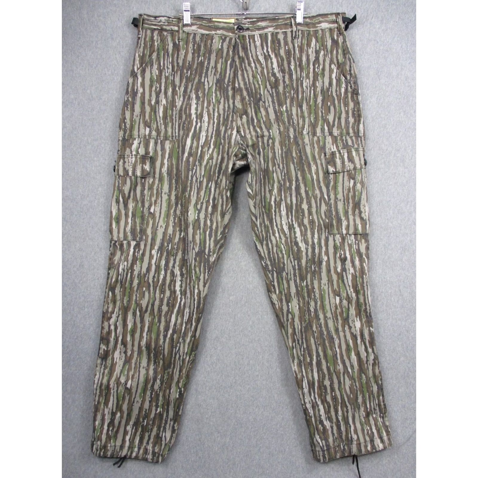 Vintage VINTAGE Pelican Brand Cargo Pants Mens 40x32 Woodland Camo Adjustable Waist USA Size US 40 / EU 56 - 2 Thumbnail