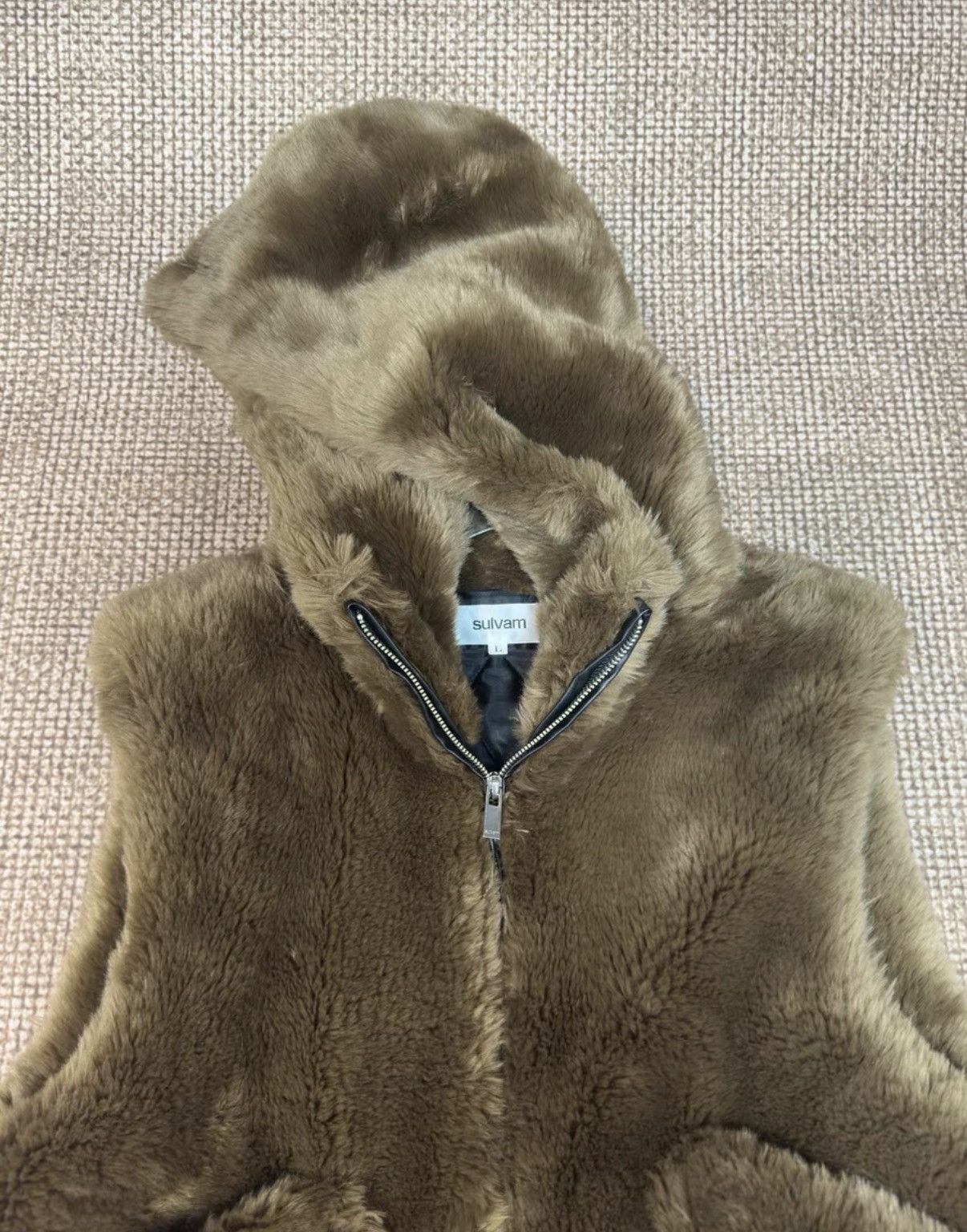 Sulvam Sulvam Faux Fur Hooded Quilted Vest K23 Size US L / EU 52-54 / 3 - 4 Thumbnail