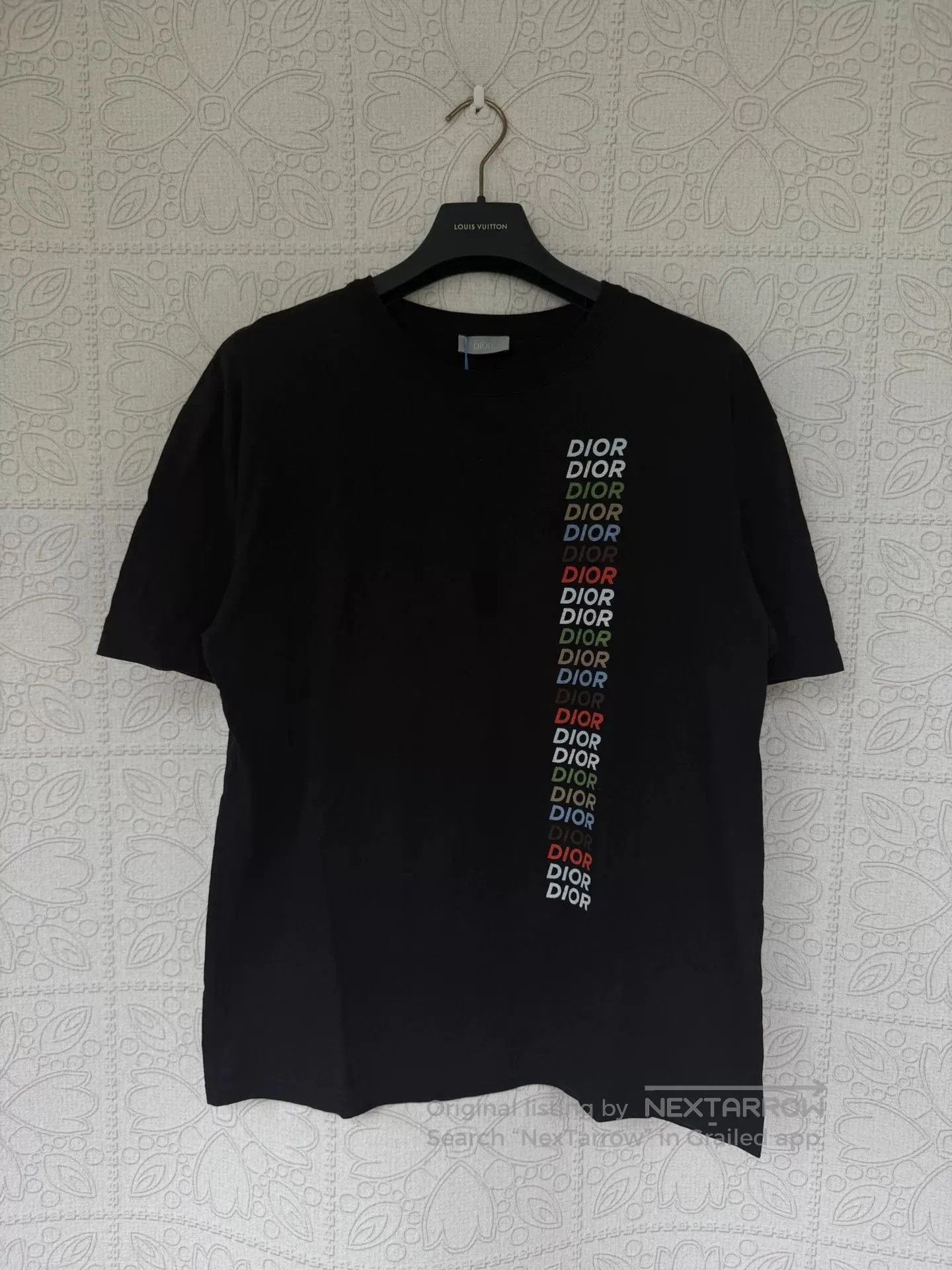 dior rainbow logo print short sleeve shirt.