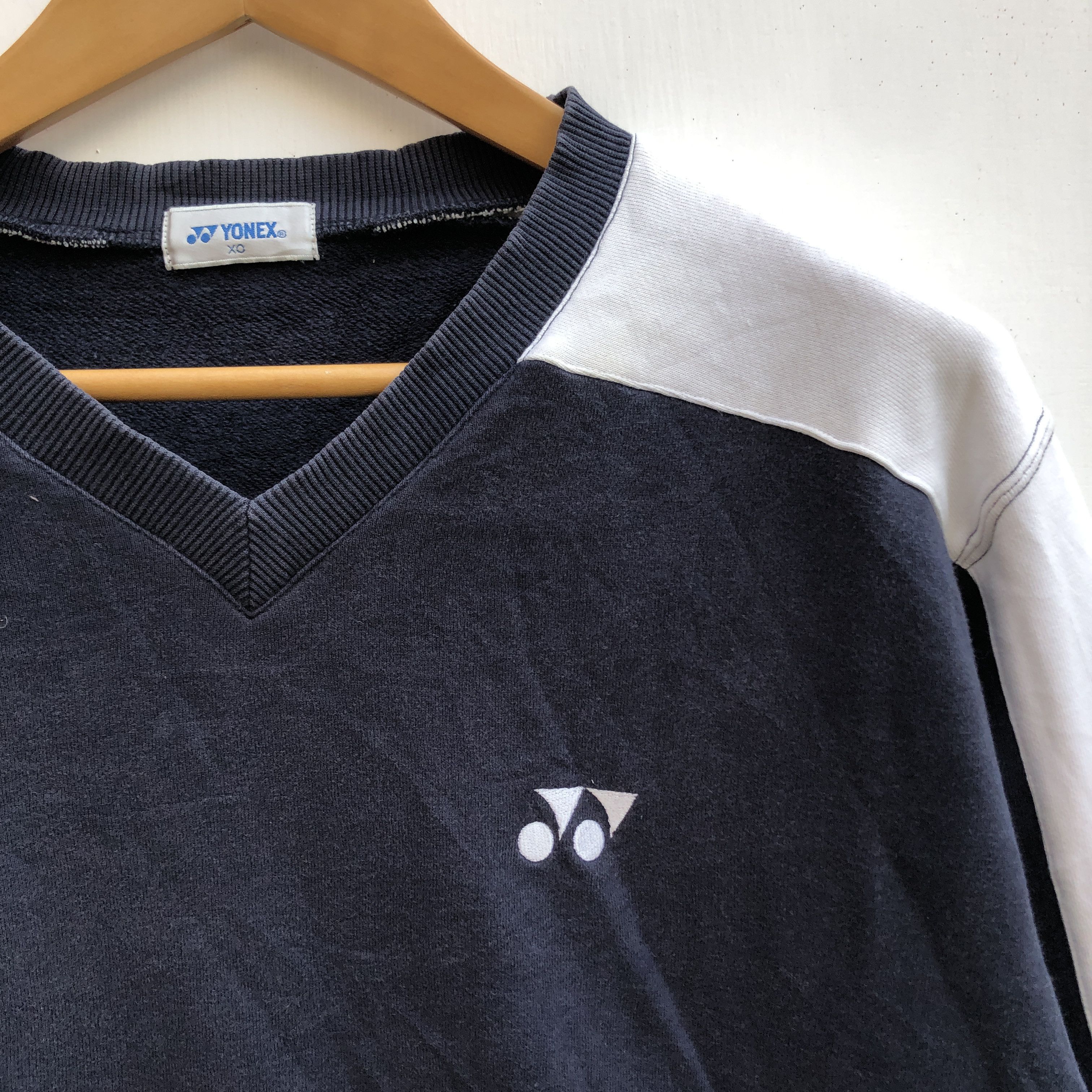 Japanese Brand YONEX V Neck Sweatshirt #0915-30 Size US L / EU 52-54 / 3 - 2 Thumbnail