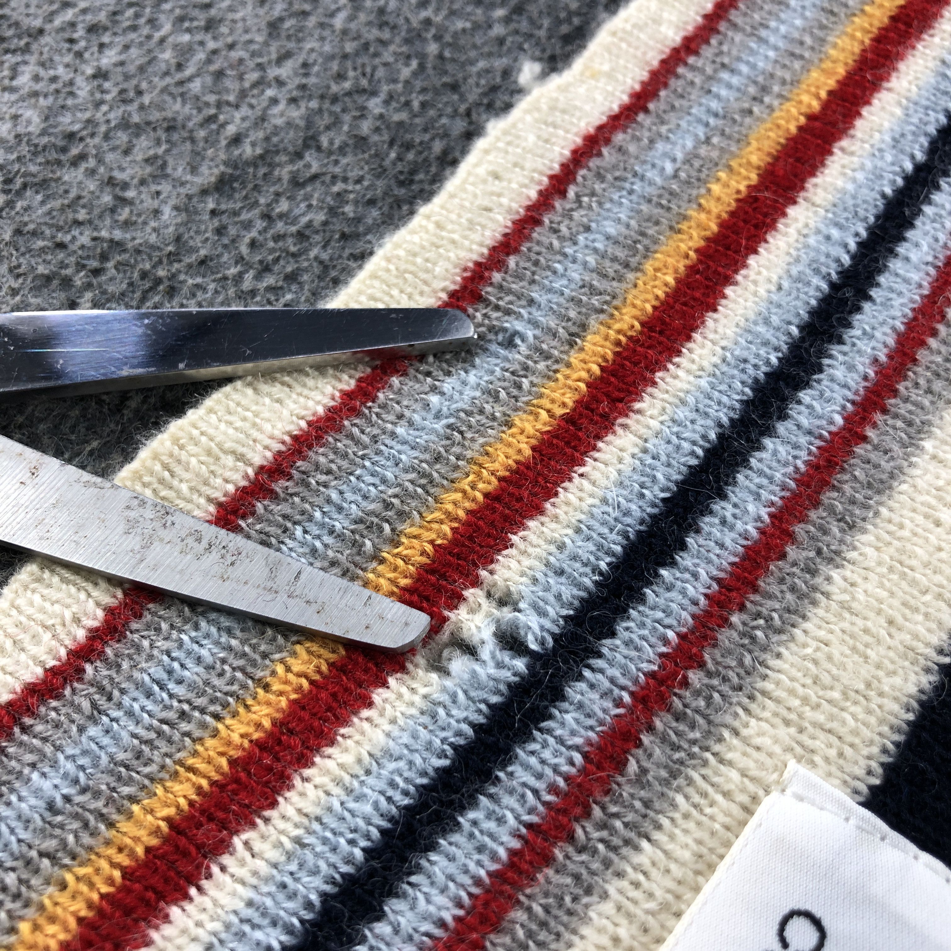 Courreges Courreges Striped Wool Scarf Muffler V2956 Size ONE SIZE - 15 Thumbnail