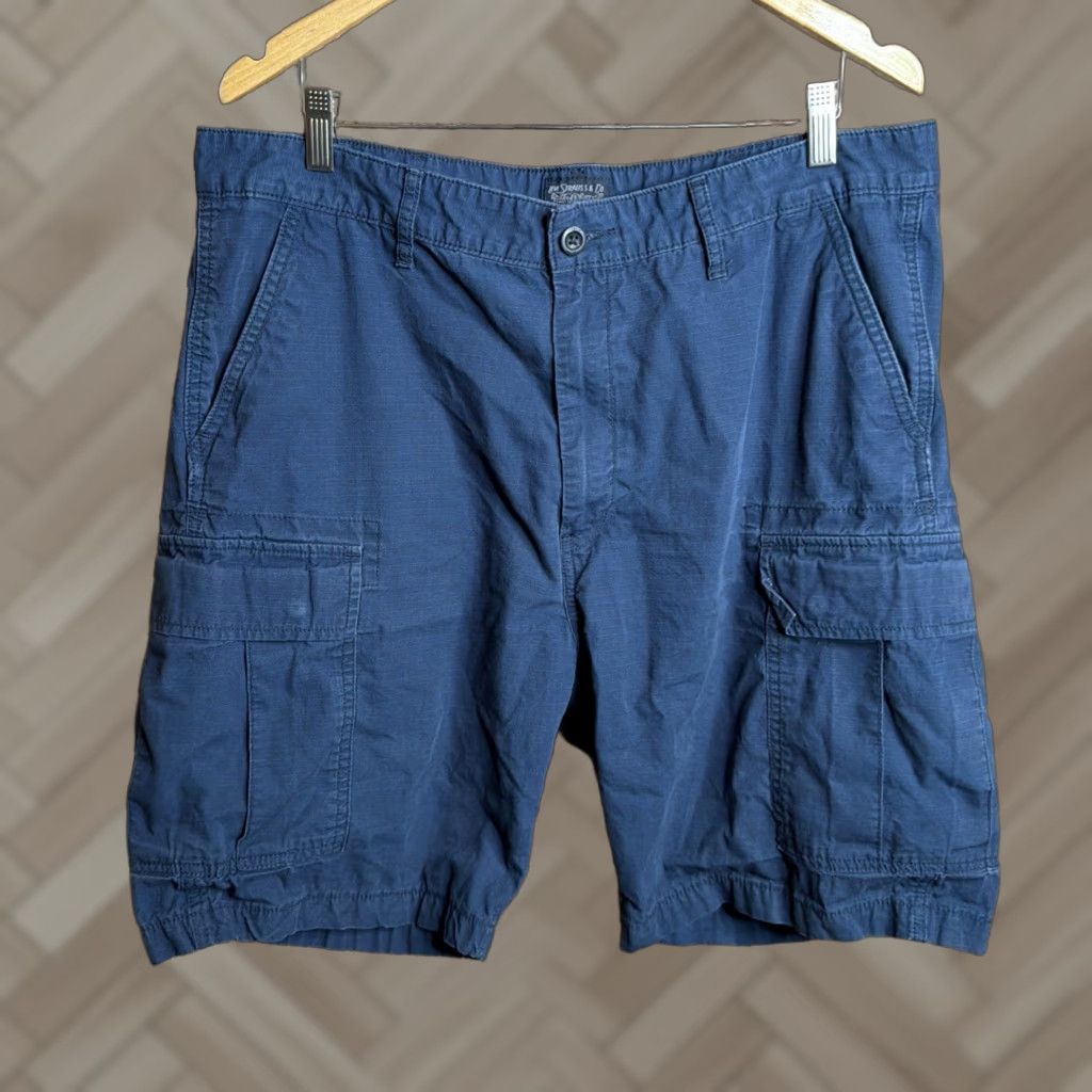 Levi's Levi's Cargo Shorts Mens 34 Navy Blue 100% Cotton Comfort Size US 34 / EU 50 - 1 Thumbnail