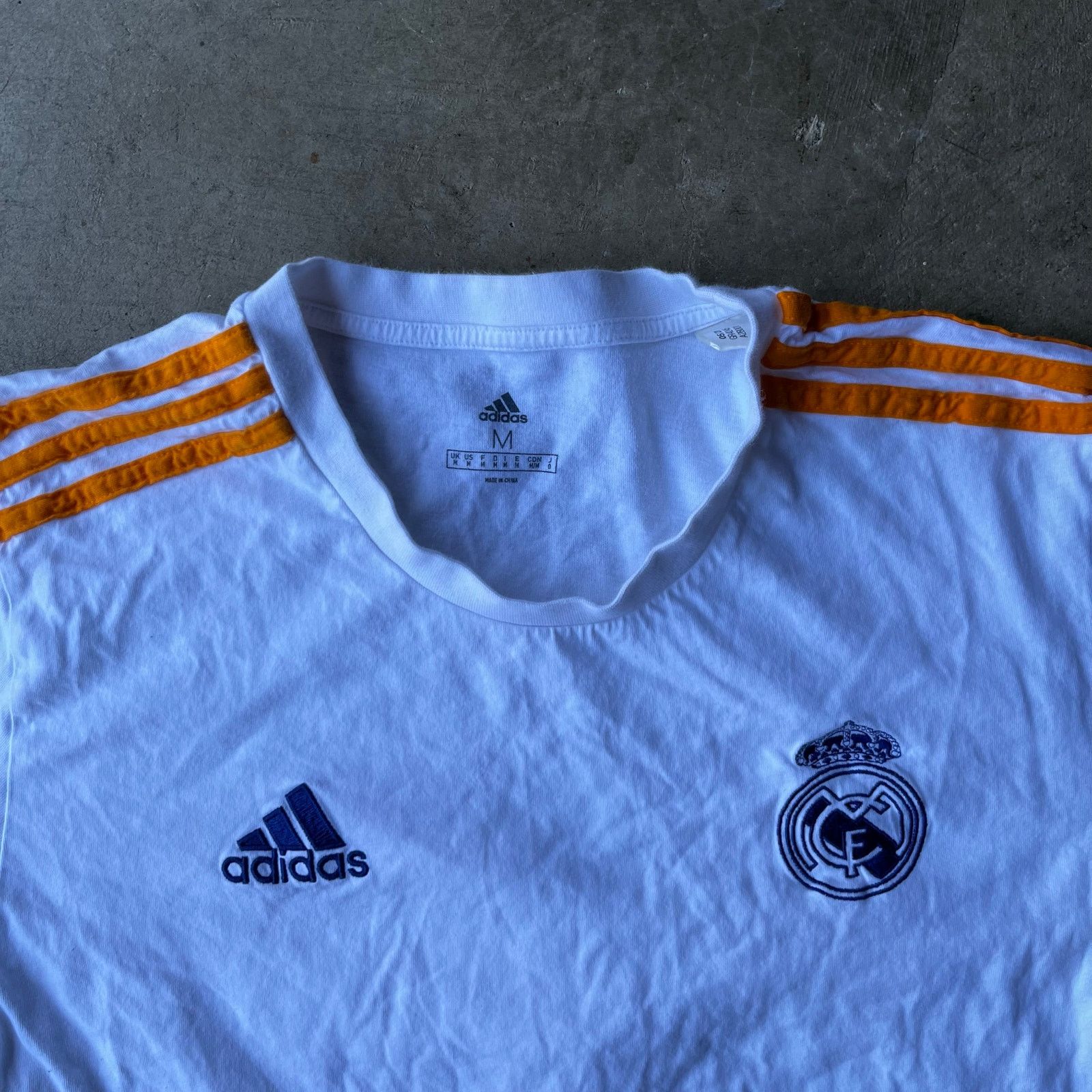 Vintage REAL MADRID ADIDAS STRIPED SHIRT MENS MEDIUM WHITE Size US M / EU 48-50 / 2 - 2 Thumbnail