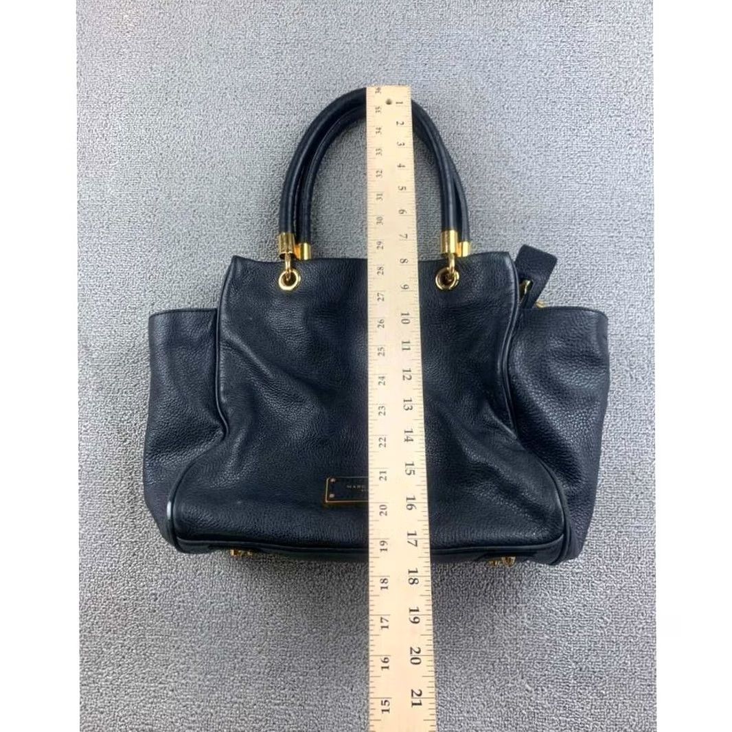 Marc Jacobs Marc Jacobs Women Med Black Pebbled Leather Satchel Tote Gold Plate Size ONE SIZE - 4 Thumbnail
