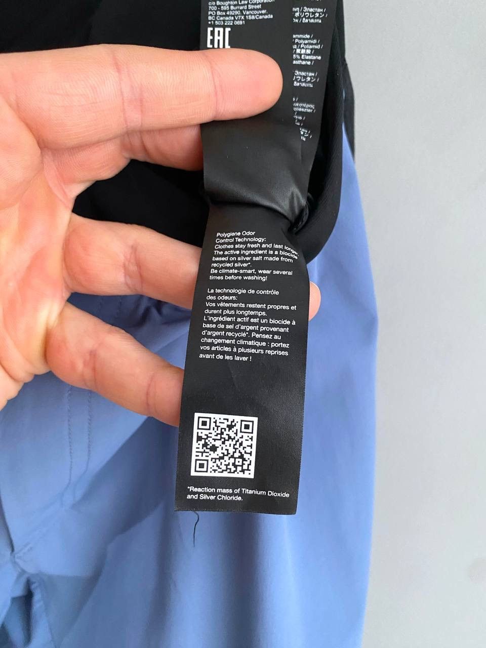 On On Cloud Running Swiss Lightweight Men's Shorts, Size M/W32 Size US 32 / EU 48 - 15 Thumbnail