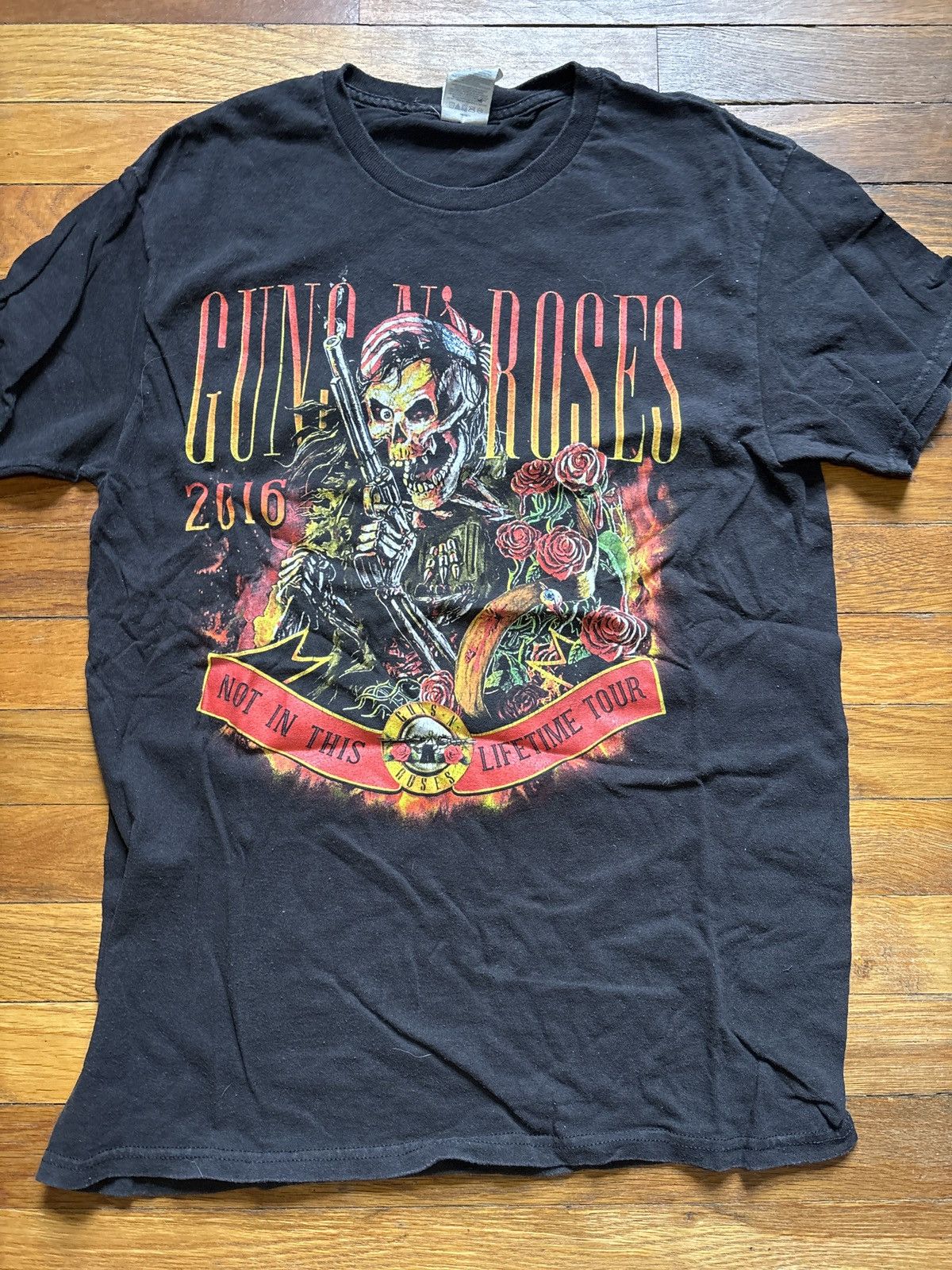 Vintage guns n’ roses 2016 vintage shirt Size US M / EU 48-50 / 2 - 3 Thumbnail