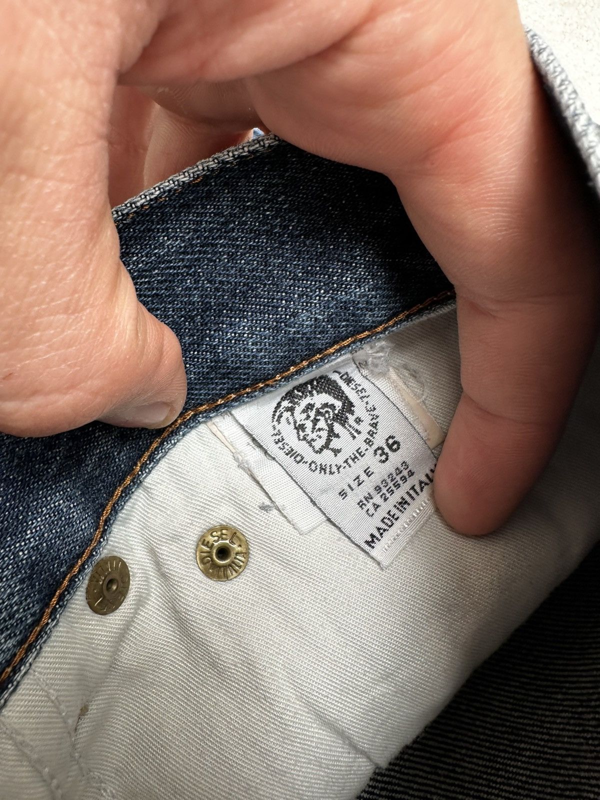 Diesel × Vintage Diesel Industry Vintage 90s Straight Jeans Italy Size US 36 / EU 52 - 5 Thumbnail
