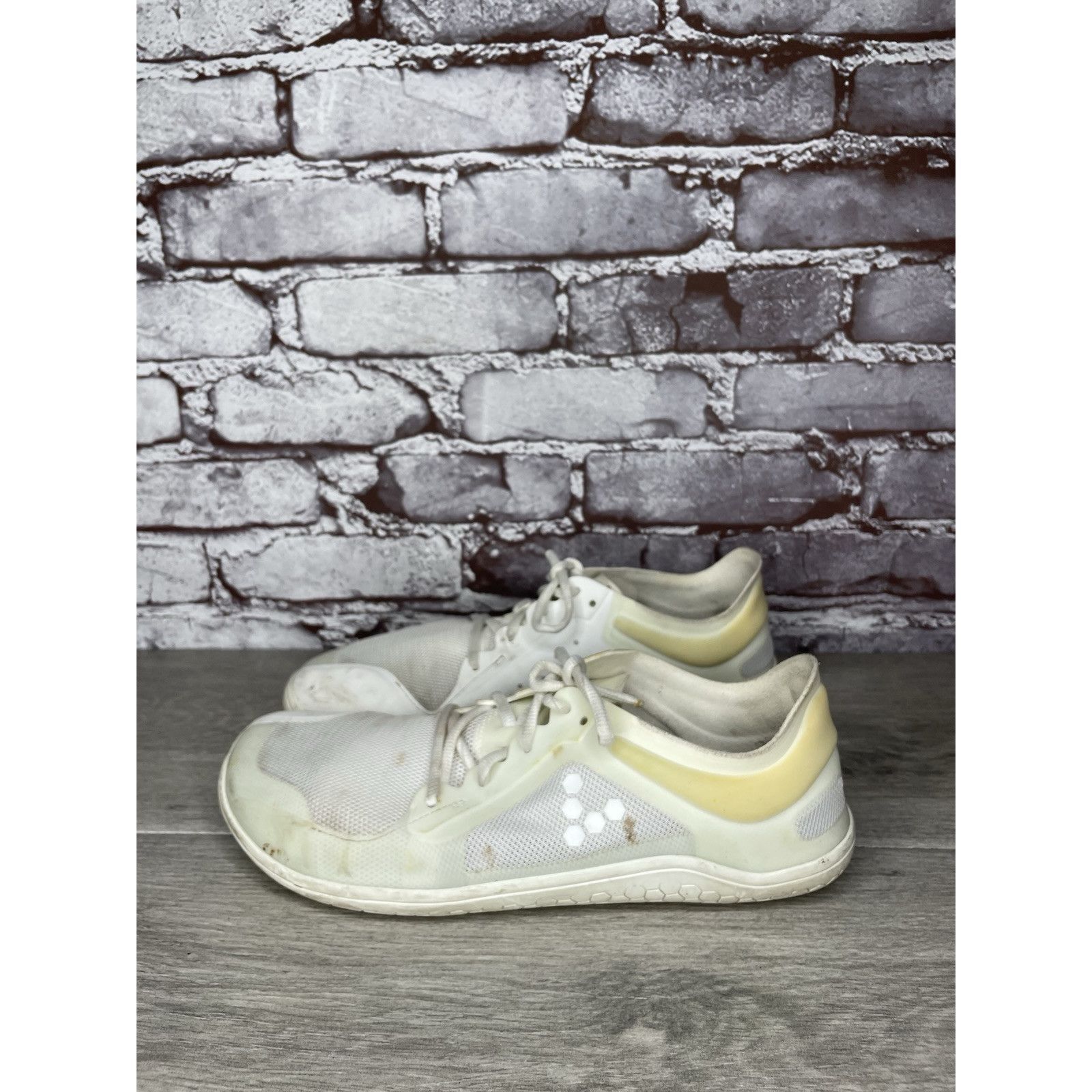 Vivobarefoot Vivobarefoot Primus Lite III Off White Minimalist Shoes Wome Size US 10 / IT 40 - 23 Thumbnail