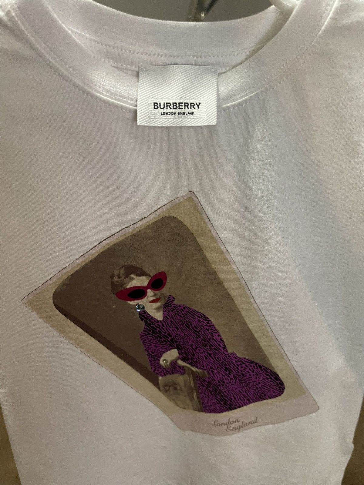 Burberry London England Children’s T Shirt Size XS / US 0-2 / IT 36-38 - 2 Thumbnail