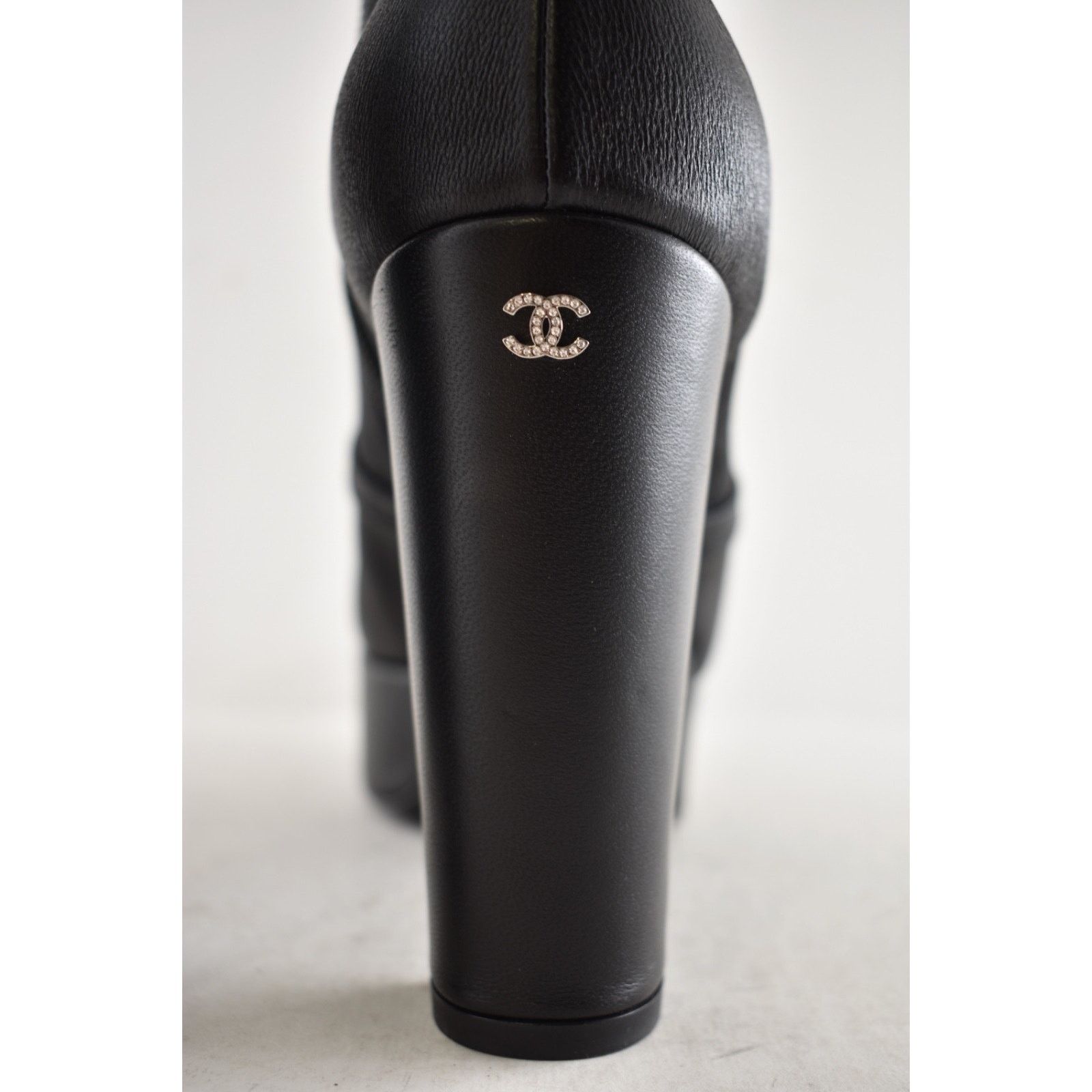 Chanel Chanel 24K Lambskin CC Ankle Platform Block Heel Bootie 39.5 Size US 8.5 / IT 38.5 - 15 Thumbnail