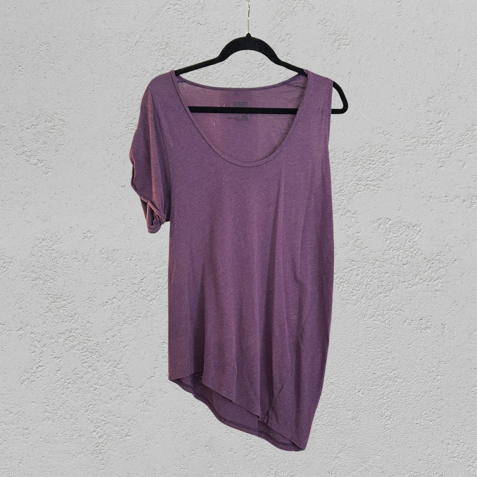 Vintage I’OCAN Purple Asymmetric Tee Women’s S Minimalist Korean Top Size S / US 4 / IT 40 - 1 Thumbnail