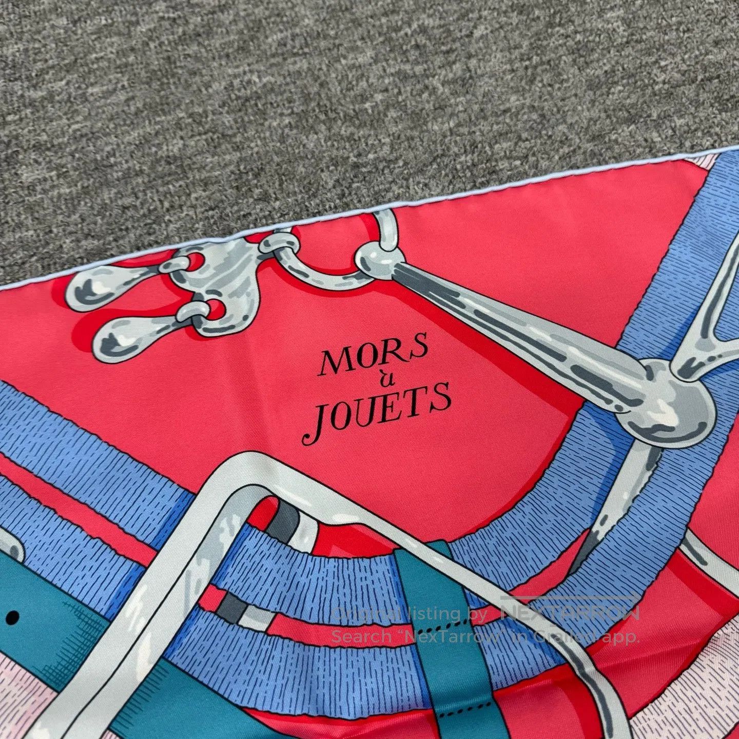 Hermes Hermes Horseshoes and the armature; a silk square scarf| Size ONE SIZE - 2 Thumbnail