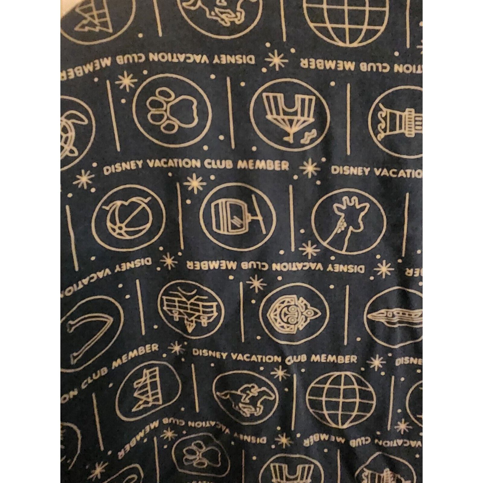 Disney Disney Vacation Club Member Resort Icons Print Men's Shirt Size US S / EU 44-46 / 1 - 5 Thumbnail