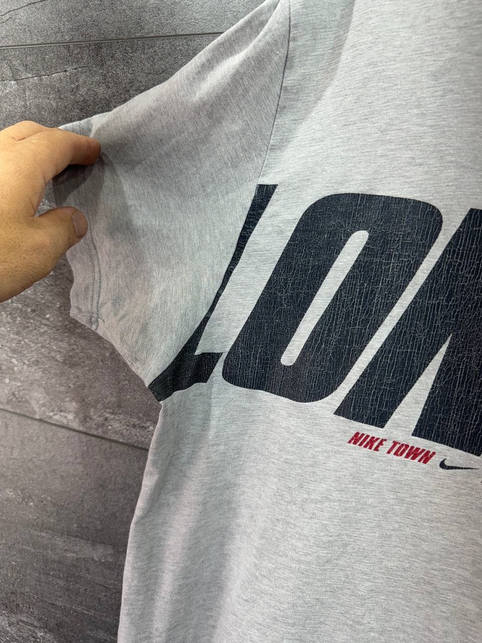 Nike × Vintage VINTAGE NIKE TOWN London T-SHIRT Grey Size M Size US M / EU 48-50 / 2 - 4 Thumbnail