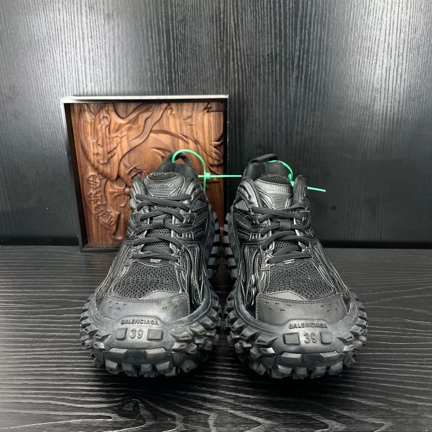 Balenciaga Balenciaga Track Black 39 Like New Size US 8.5 / IT 38.5 - 2 Thumbnail