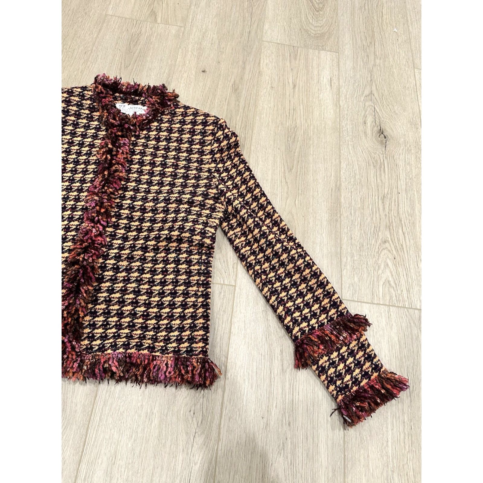 Vintage St John Collection Blazer Women's Size 2 Houndstooth Tweed Knit Mid-Length Lightweight Hook Closure USA Size XS / US 0-2 / IT 36-38 - 2 Thumbnail
