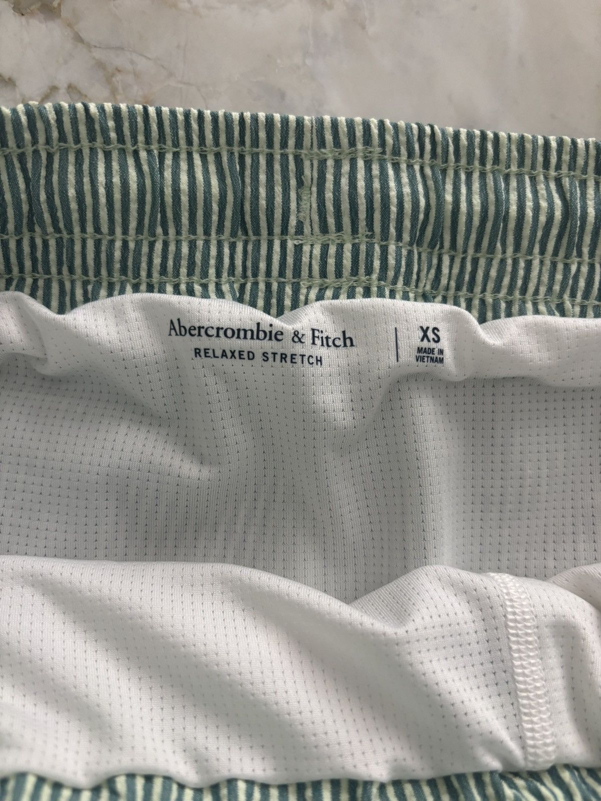 Abercrombie & Fitch Abercrombie & Fitch Green Swim Trunk Size XS Size US 26 / EU 42 - 3 Thumbnail
