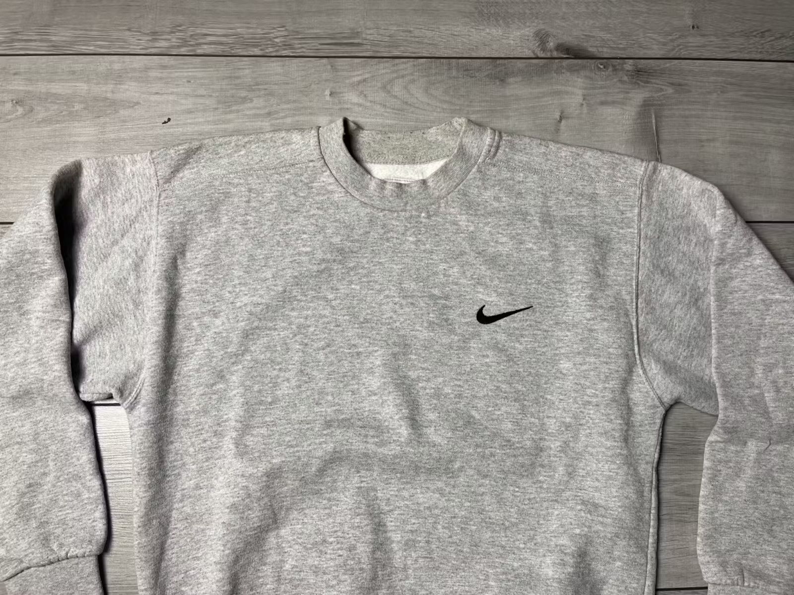 Nike Vintage Nike sweatshirt 90s y2k small swoosh size Medium Size US M / EU 48-50 / 2 - 3 Thumbnail