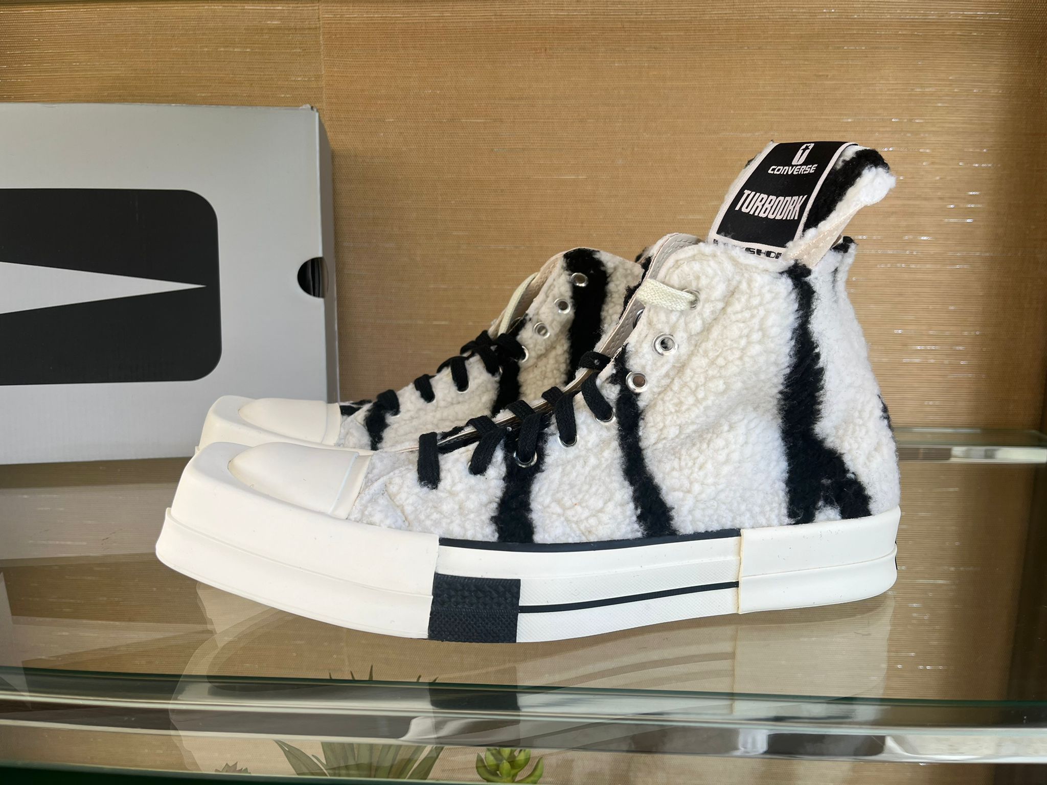 Rick Owens Drkshdw Turbodrk Sneakers in Black & White Size US 7 / EU 40 - 2 Thumbnail
