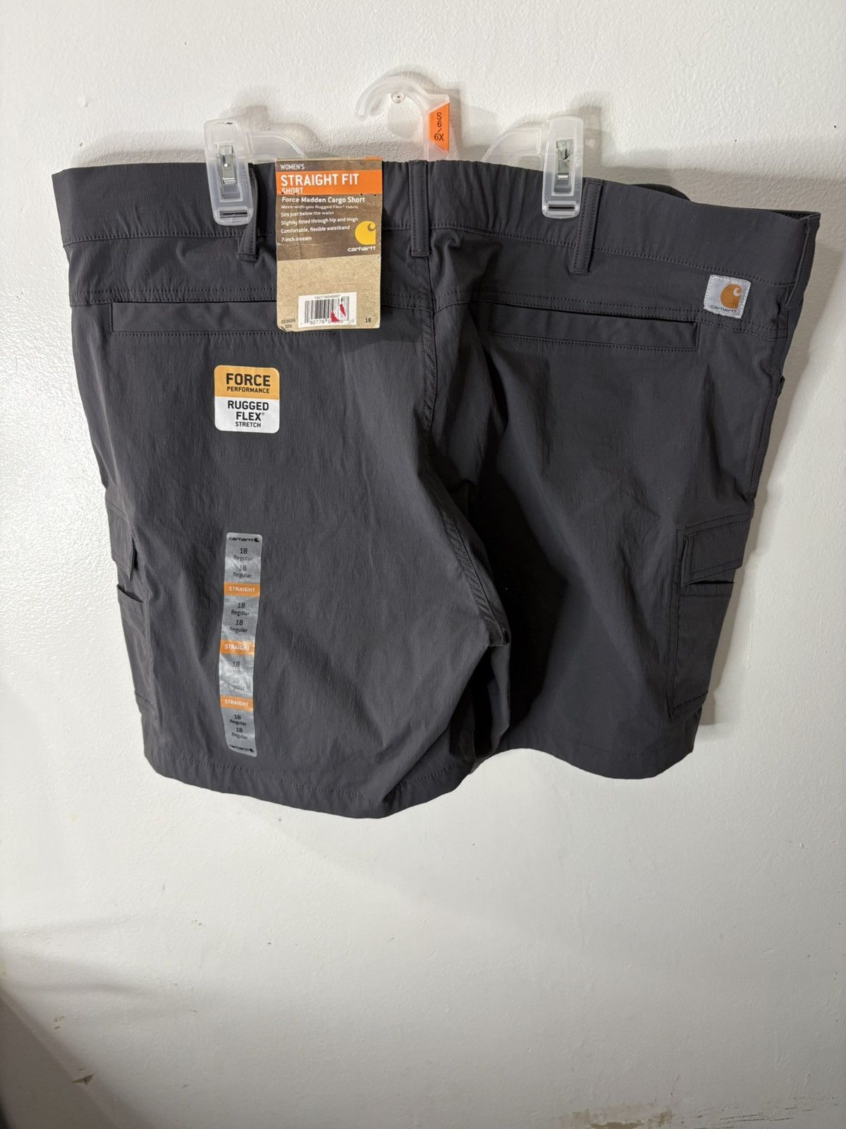 Carhartt NWT women’s straight fit cargo shorts size medium size 18 Size 40" / US 18 - 2 Thumbnail