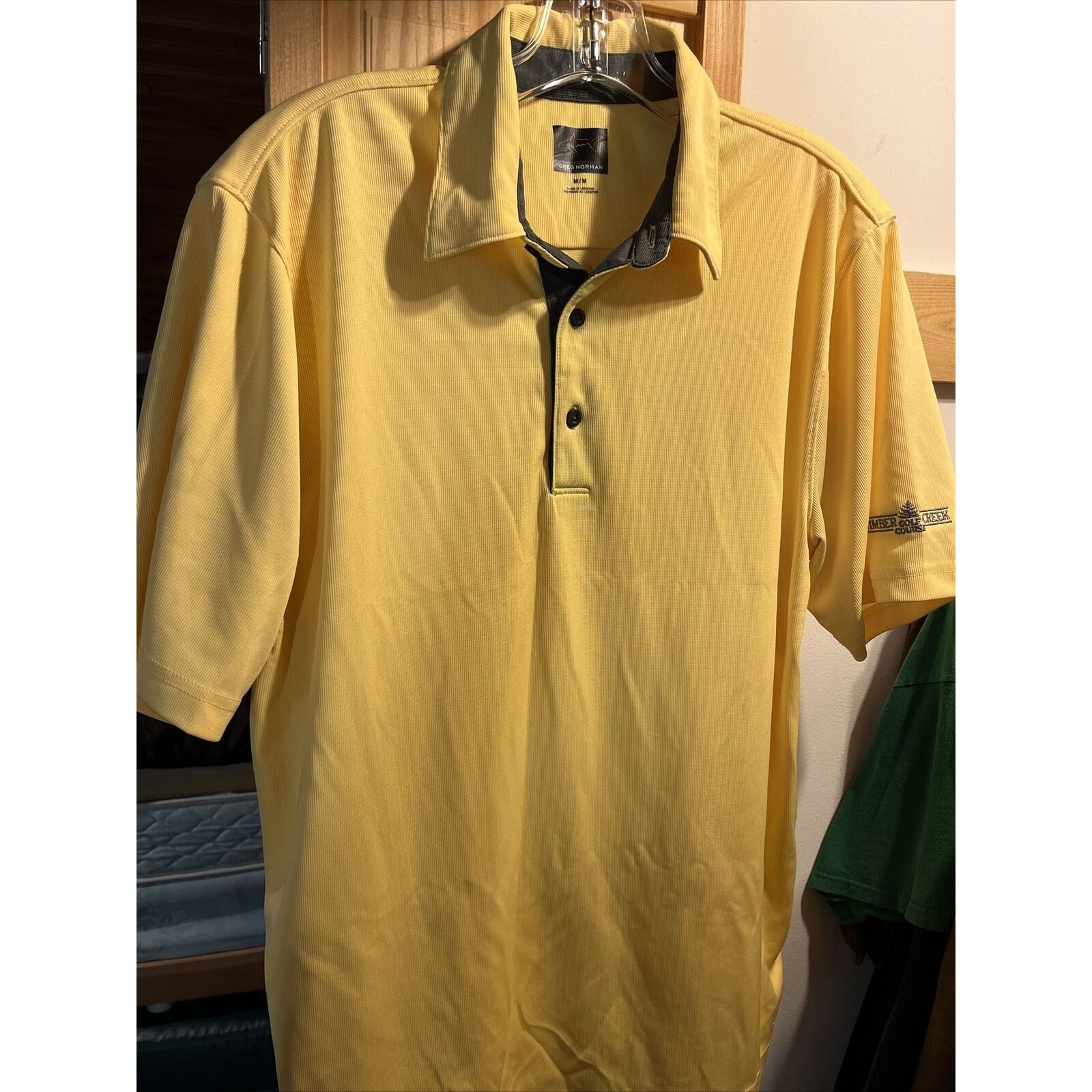 Greg Norman Greg Norman Men’s M Yellow SS 1/4 Button Polyester Golf Polo Size US M / EU 48-50 / 2 - 8 Thumbnail