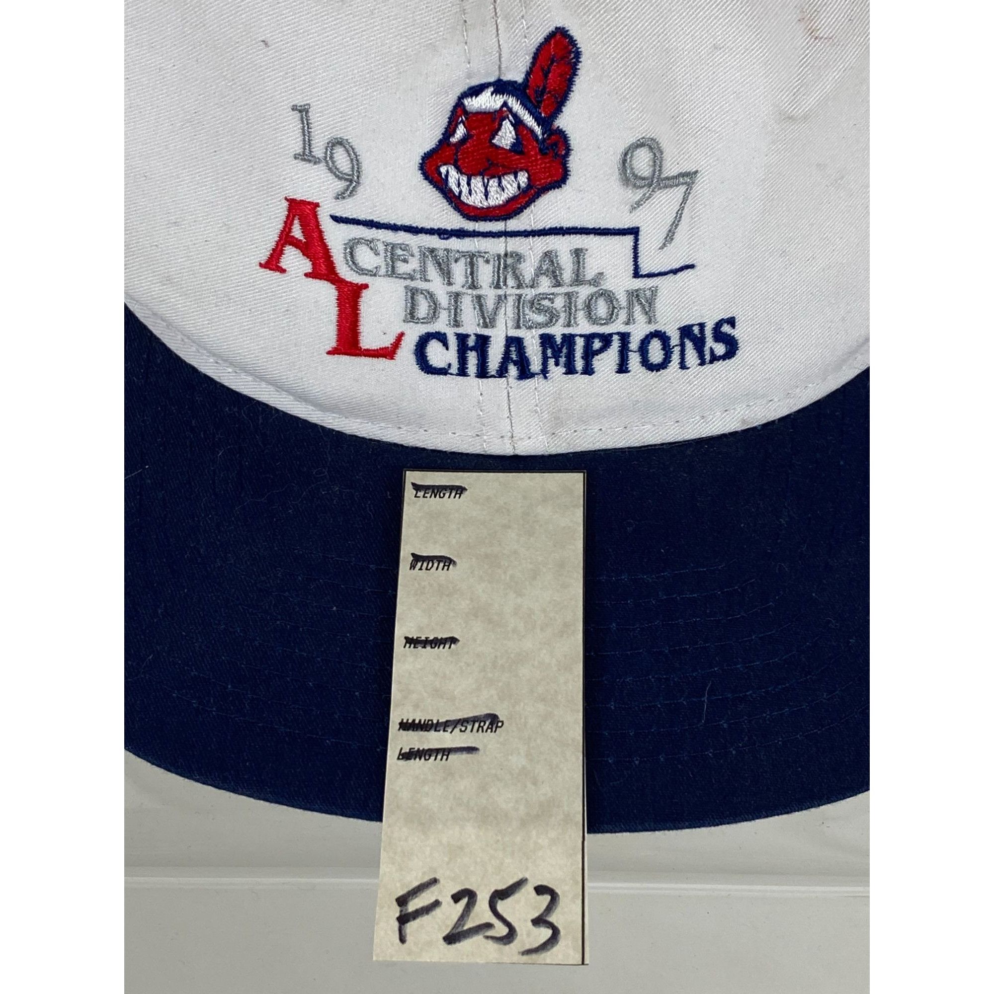 Logo 7 × Vintage VTG Logo 7 '97 Cleveland Indians AL Central Division Champio Size ONE SIZE - 8 Thumbnail