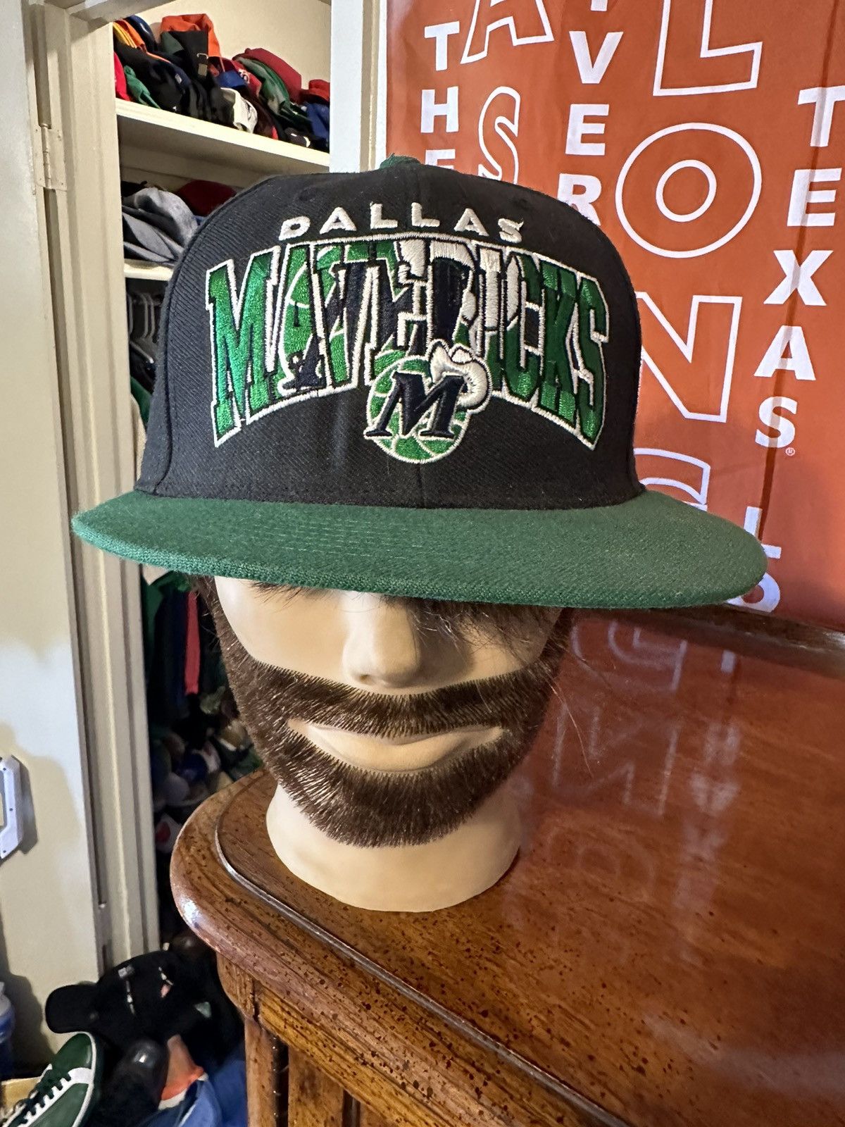 NBA × Vintage Vintage NBA Dallas Mavericks “old school green” hat 00s Size ONE SIZE - 1 Thumbnail