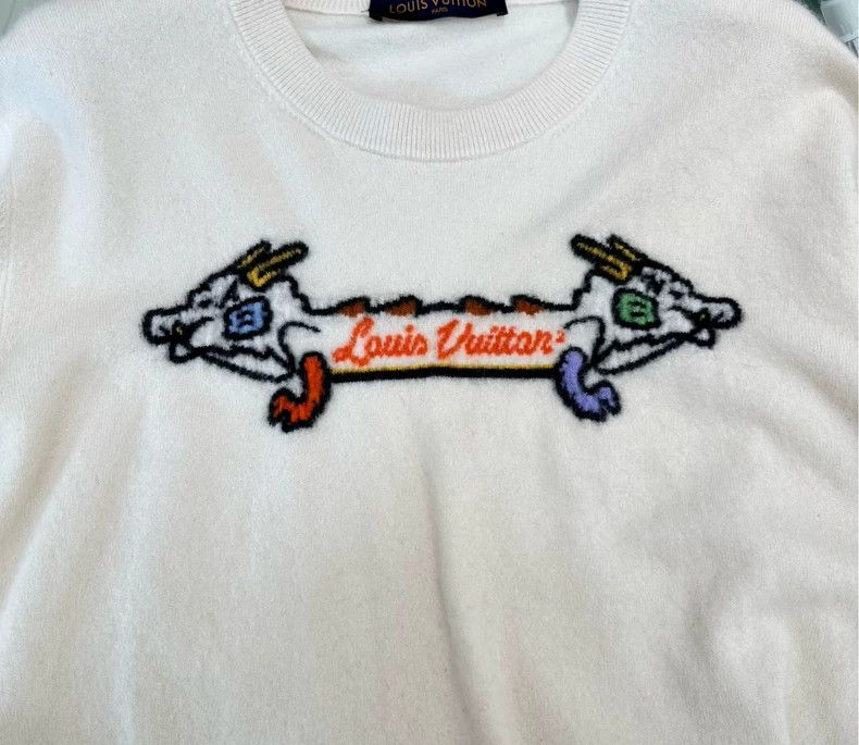 Louis Vuitton Louis Vuitton White dragon boat double-headed cashmere swea Size US XXL / EU 58 / 5 - 6 Thumbnail