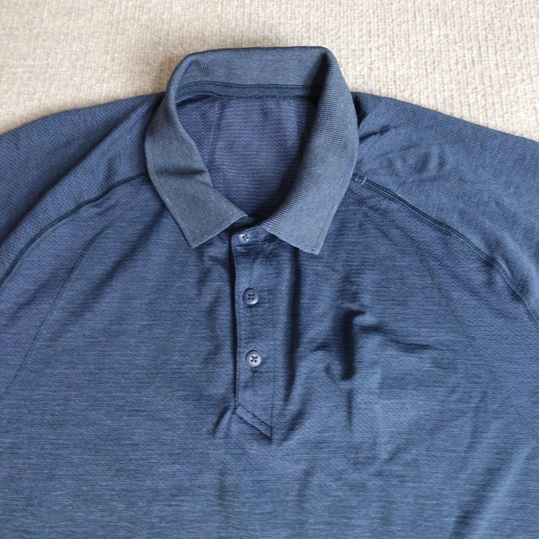 Lululemon Lululemon Polo Shirt XL Blue Solid Short Sleeve Metal Vent Tech Raglan Men Regular Sports Golf Shirt Size US XL / EU 56 / 4 - 2 Thumbnail