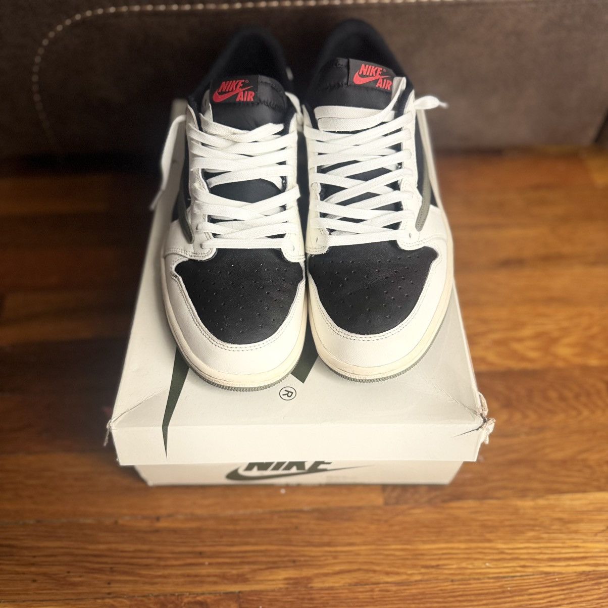 Jordan Brand × Travis Scott Travis Scott x Wmns Air Jordan 1 Retro Low Og Sp Olive Size US 10.5 / EU 43-44 - 2 Thumbnail