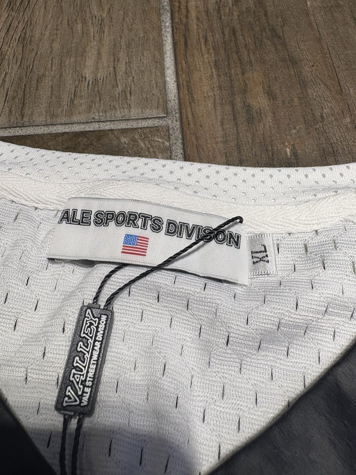 Vale Vale Forever MONO VALLEY JERSEY Size US XL / EU 56 / 4 - 4 Thumbnail