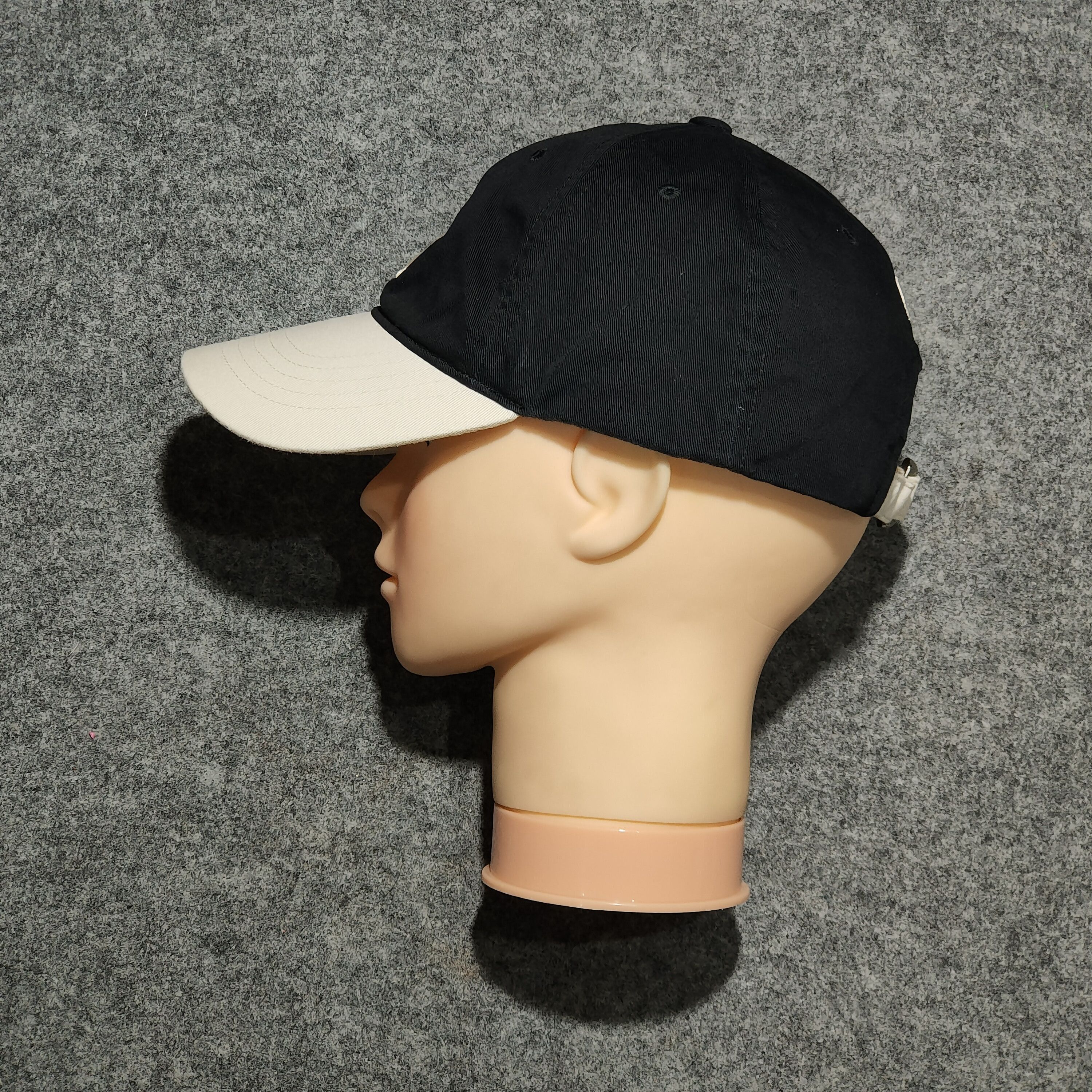 MLB 🔥Unisex Varsity NEW YORK YANKEES cap Size ONE SIZE - 3 Thumbnail