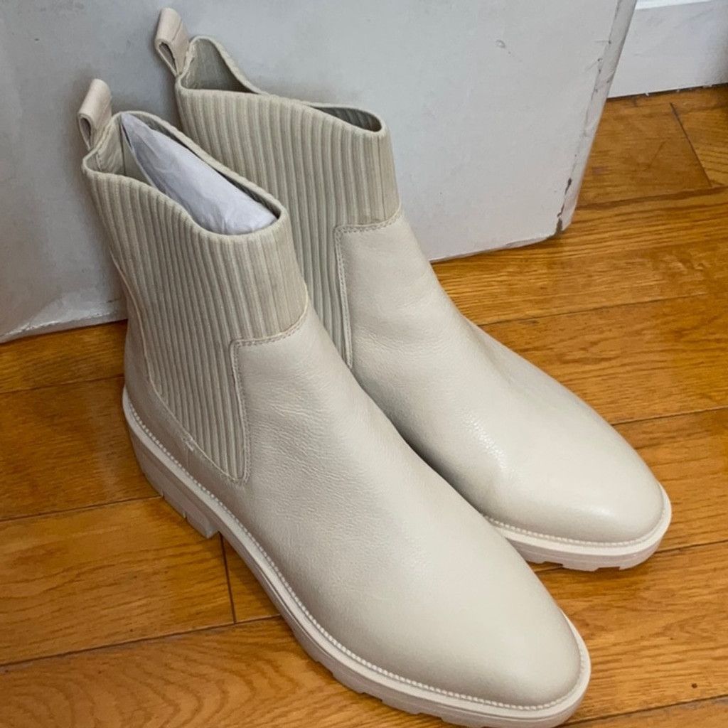 Dolce Vita Dolce vita Hoven H2O Bootie size: 9.5 Size US 9.5 / IT 39.5 - 3 Thumbnail