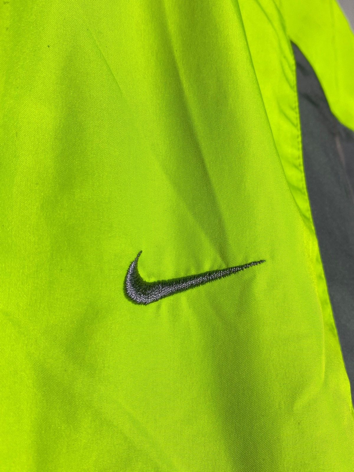 Nike 🔥 Y2K NIKE ACID LIME WINDBREAKER HYPER TECH UTILITY LOOK Size US S / EU 44-46 / 1 - 6 Thumbnail