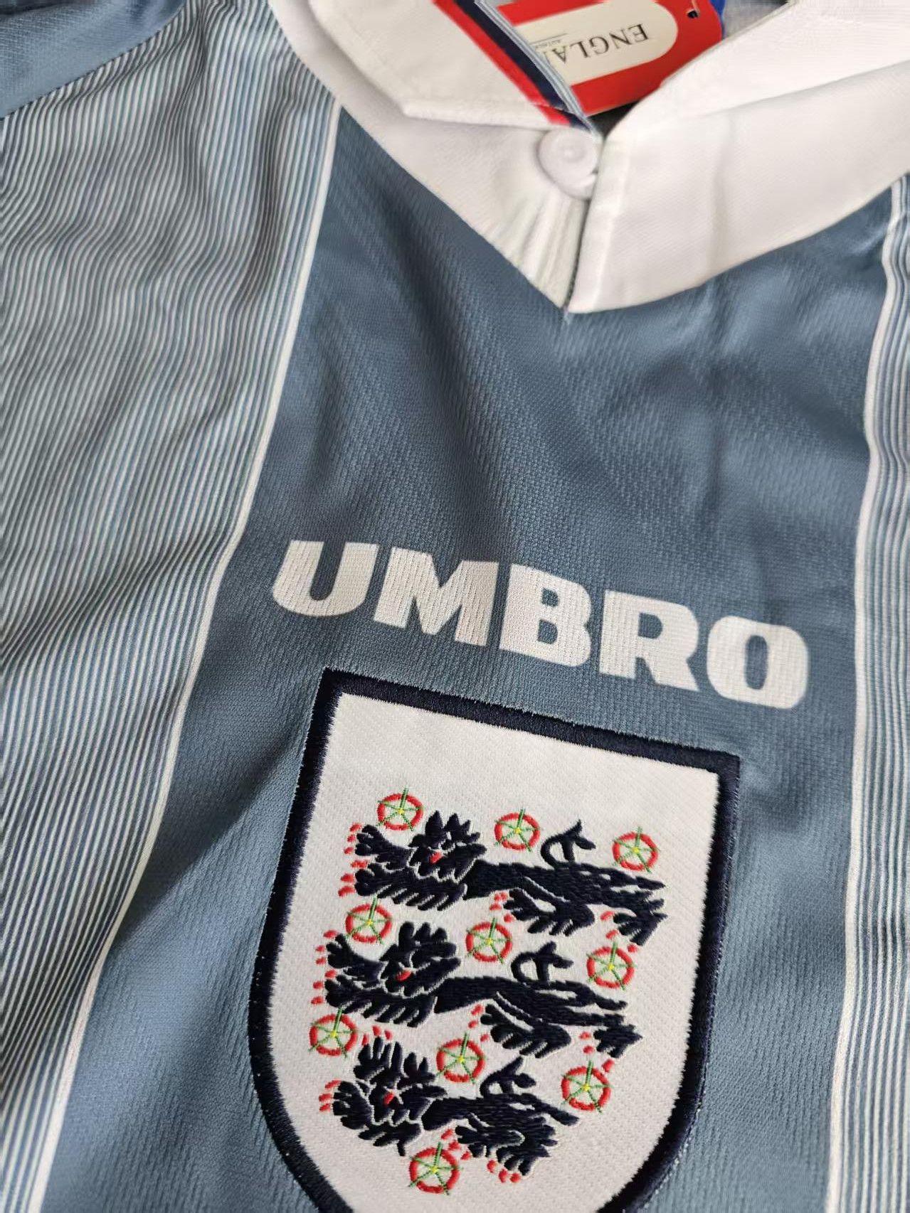Other 1996 England Soccer Jersey Away Size US M / EU 48-50 / 2 - 2 Thumbnail