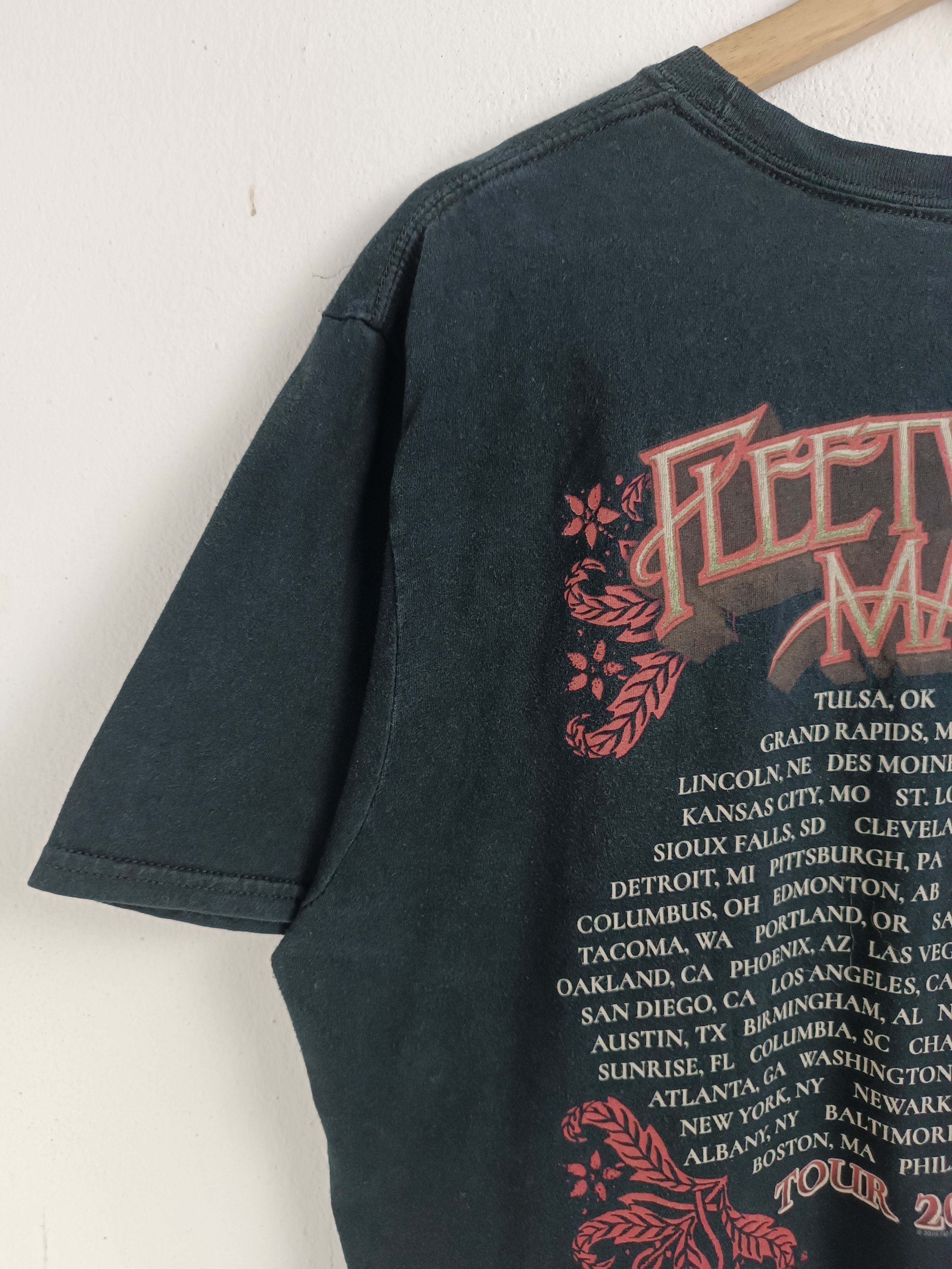Band Tees VINTAGE 2018 FLEETWOOD MAC IN CONCERT TEE led eagles floyd Size US L / EU 52-54 / 3 - 13 Thumbnail