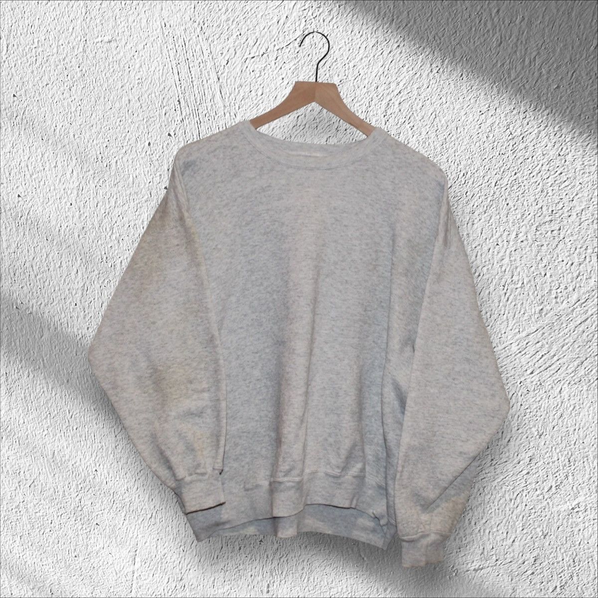 Vintage Vintage Blank Grey Crewneck Sweatshirt Pullover Large Size US L / EU 52-54 / 3 - 1 Thumbnail