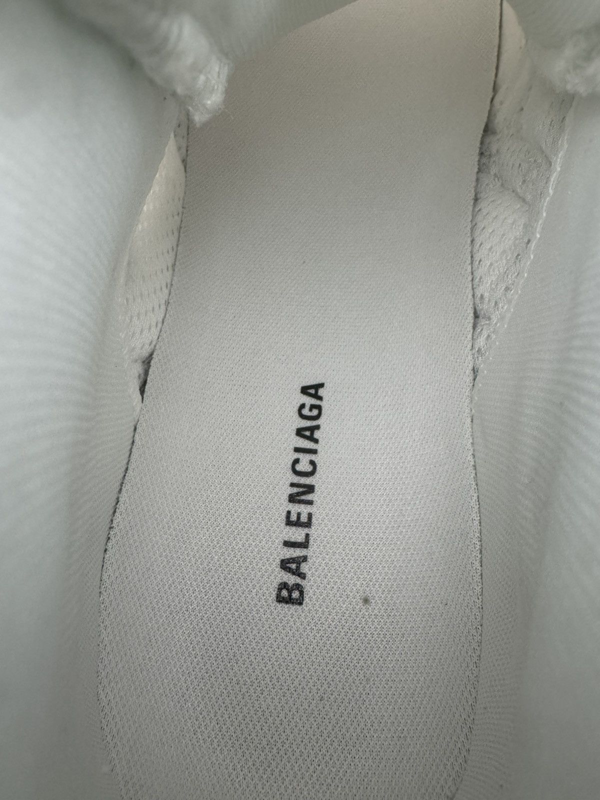 Balenciaga Balenciaga Men’s Runner Sneaker (White) New Size 40 Size US 7 / EU 40 - 7 Thumbnail