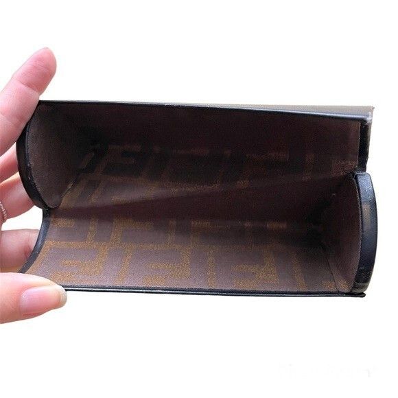 Fendi Fendi Black Monogram Eyeglasses Sunglasses Hard Case 🇮🇹 Size ONE SIZE - 1 Thumbnail