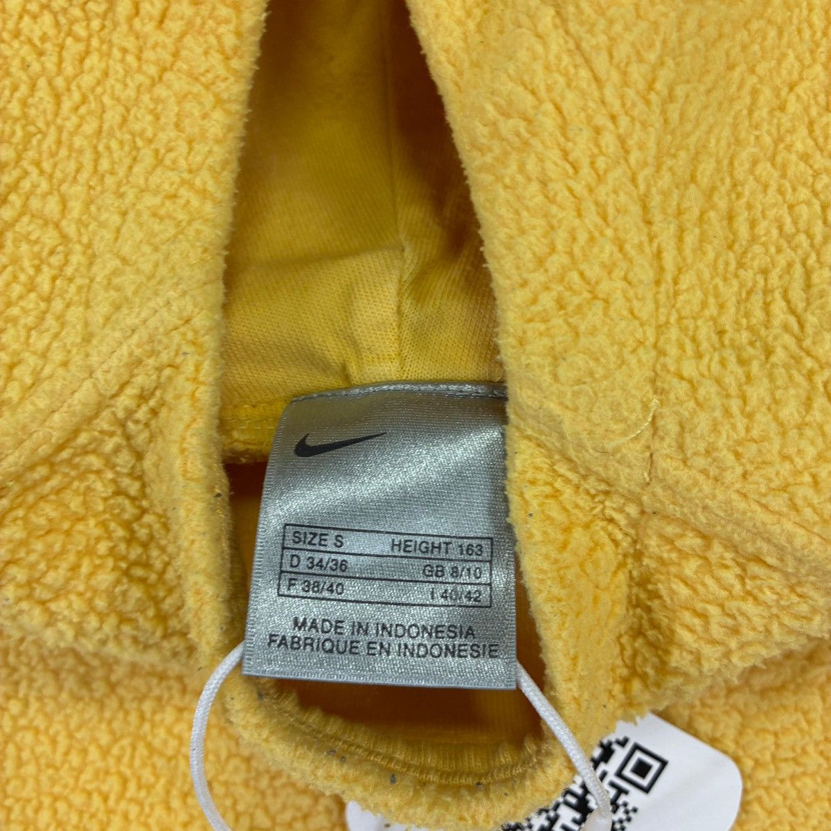 Nike Women’s Vintage Nike Teddy Fleece Hoodie Size S-M Size M / US 6-8 / IT 42-44 - 3 Thumbnail