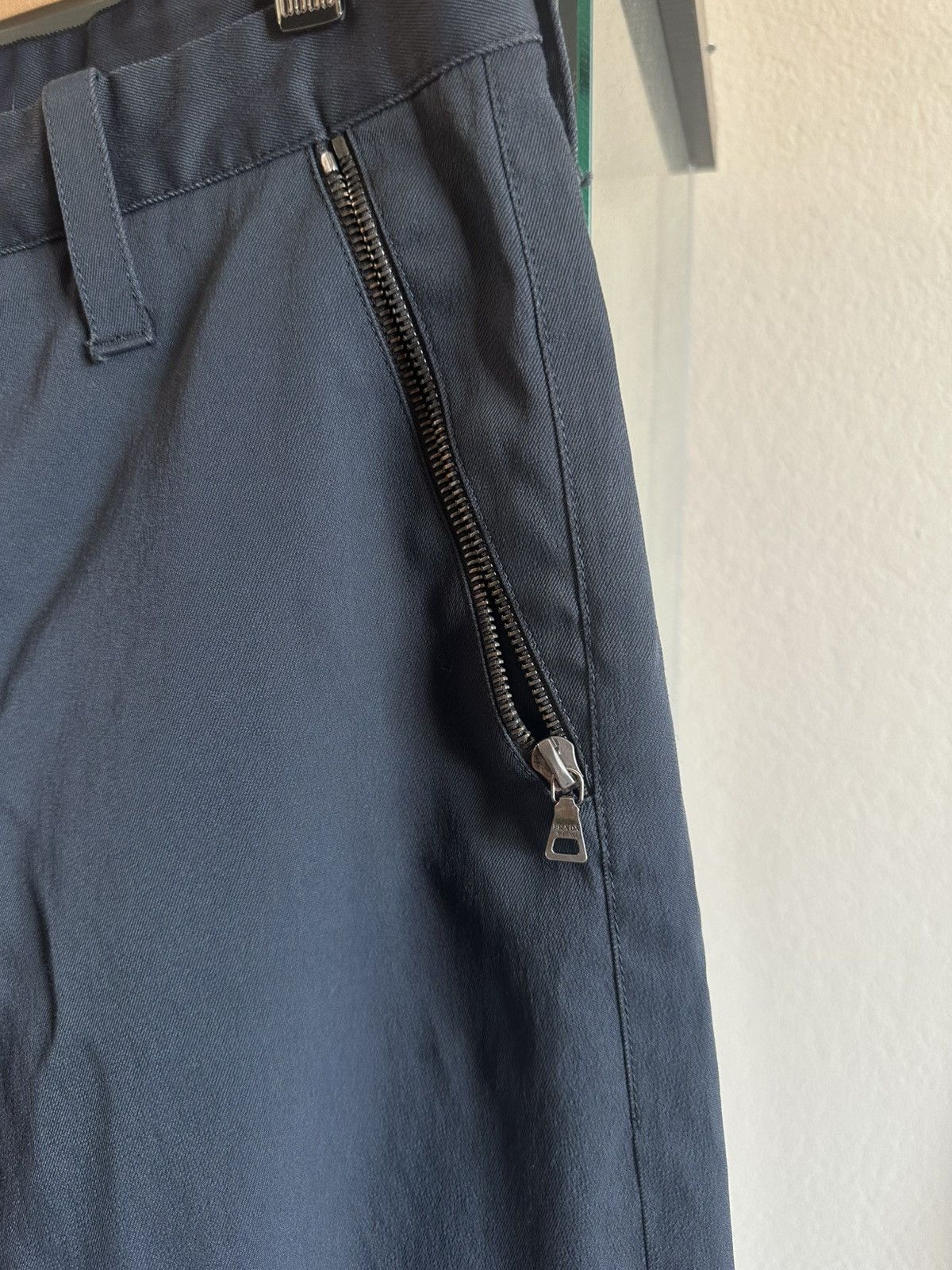 Prada Dark Gray Prada Pants Size US 32 / EU 48 - 2 Thumbnail