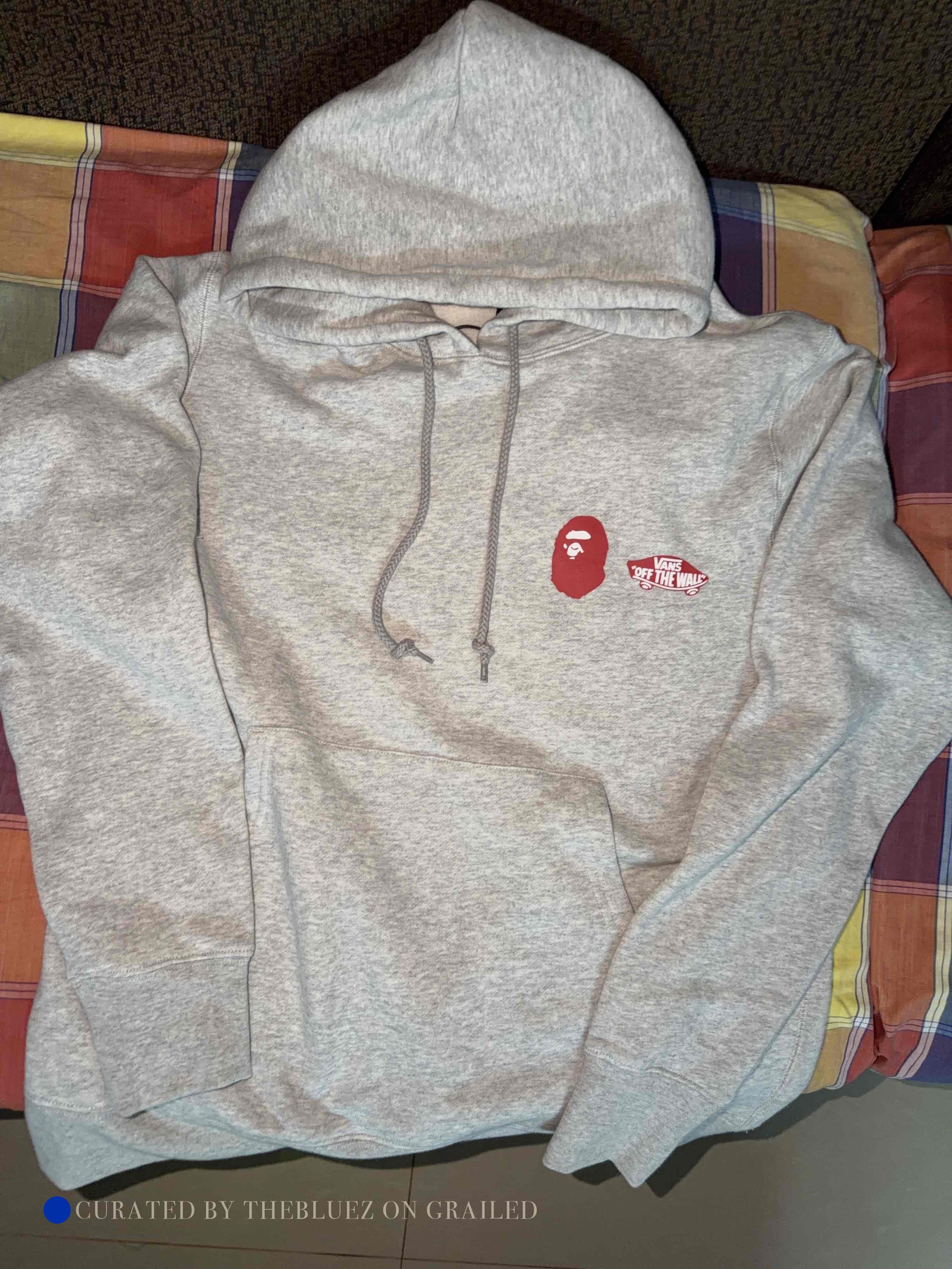 Bape Gray Graphic Hoodie with Drawstring and Pocket Size US XL / EU 56 / 4 - 1 Preview