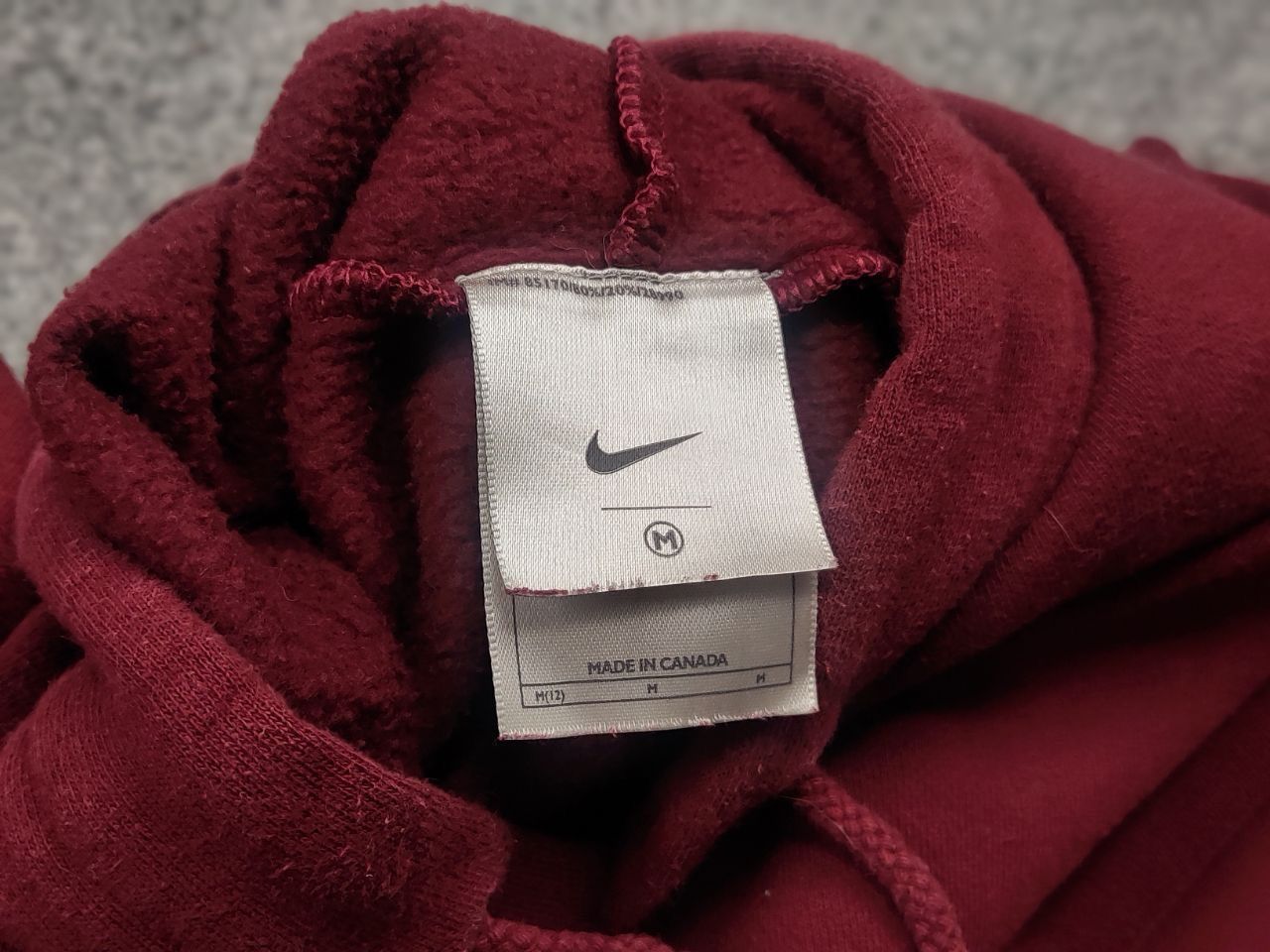 Nike Vintage Nike Center Logo Embroidered Y2K Hoodie Oversized Size US S / EU 44-46 / 1 - 12 Thumbnail